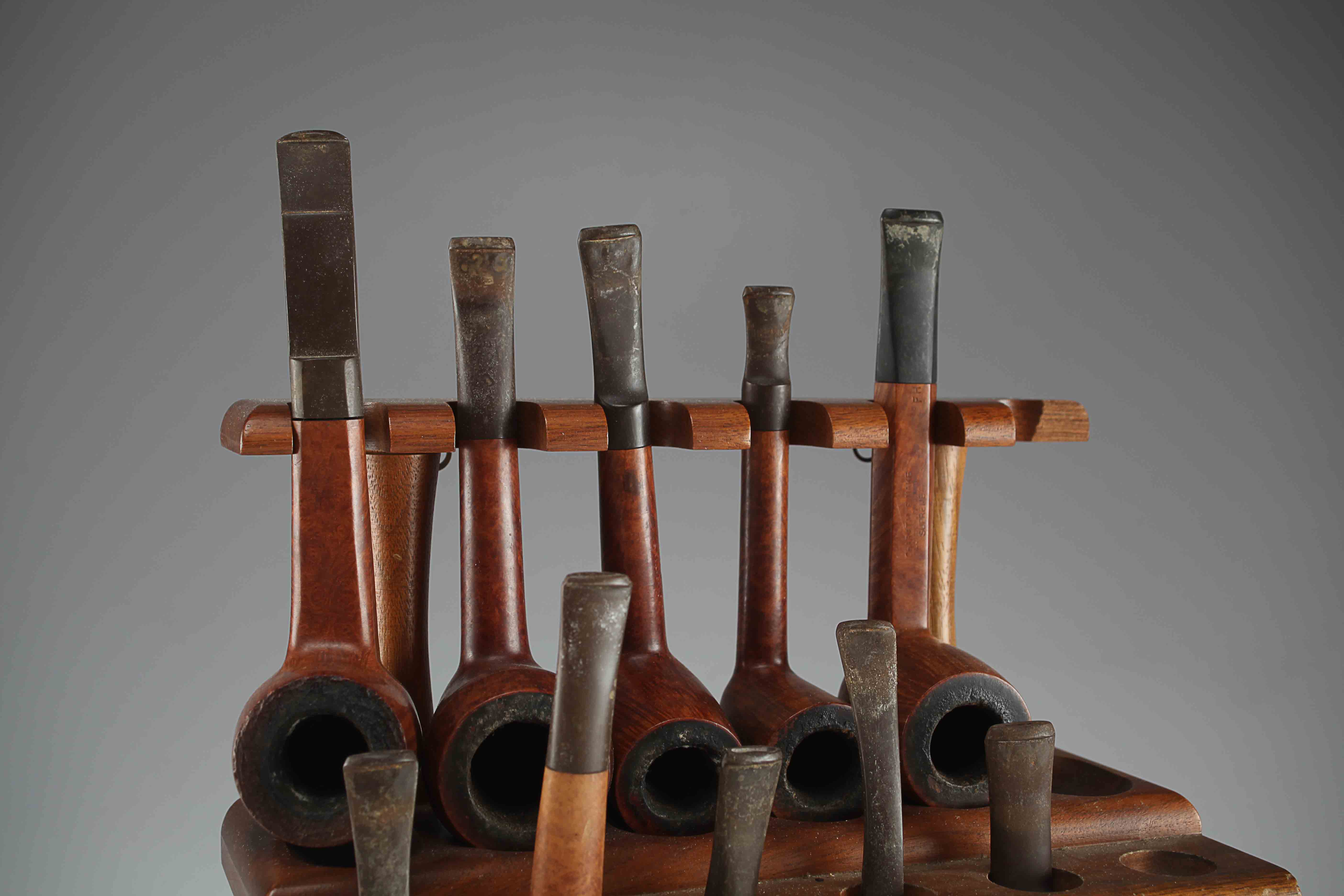 Handmade Genuine Walnut Vintage Pipe Holder and Pipes