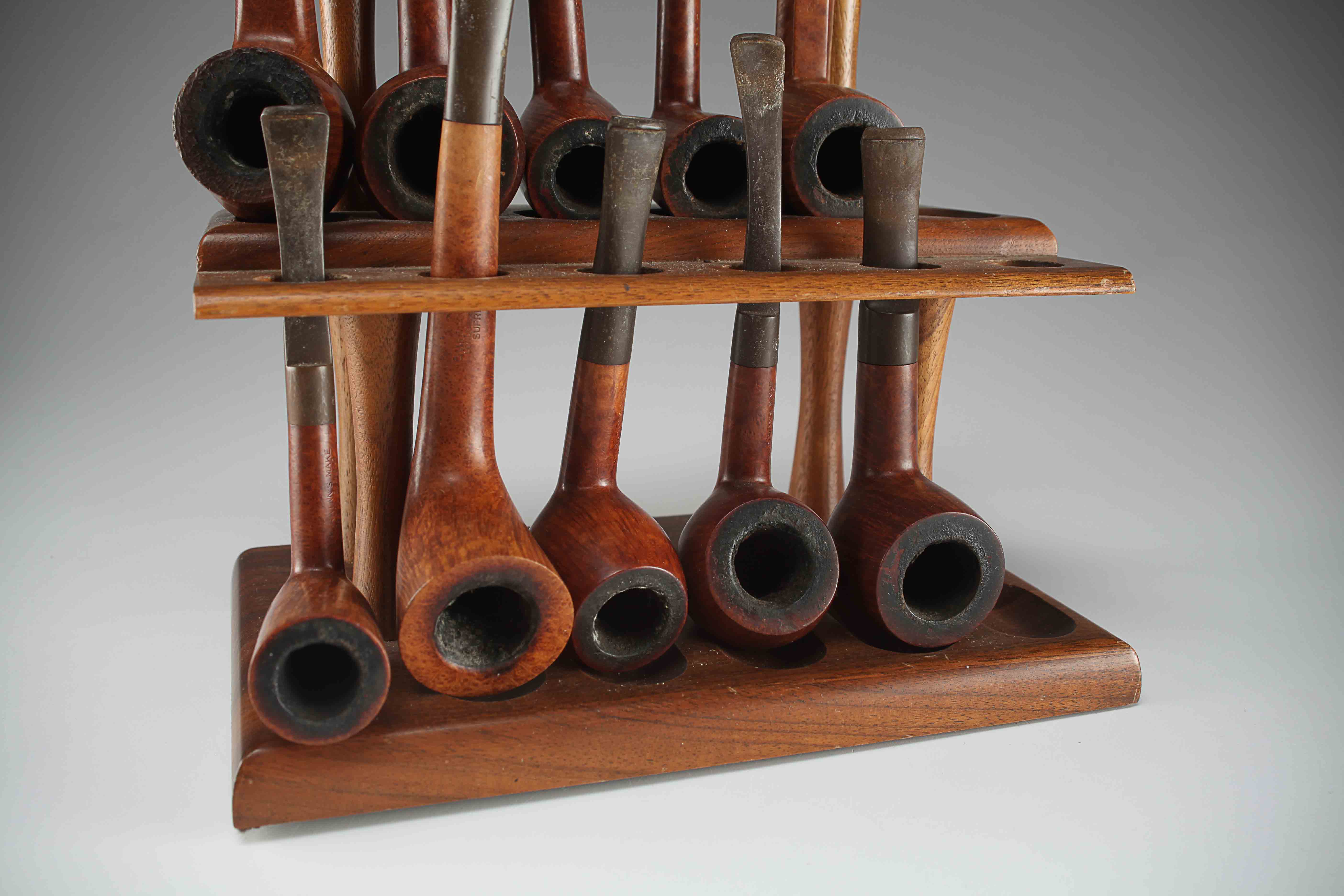 Handmade Genuine Walnut Vintage Pipe Holder and Pipes