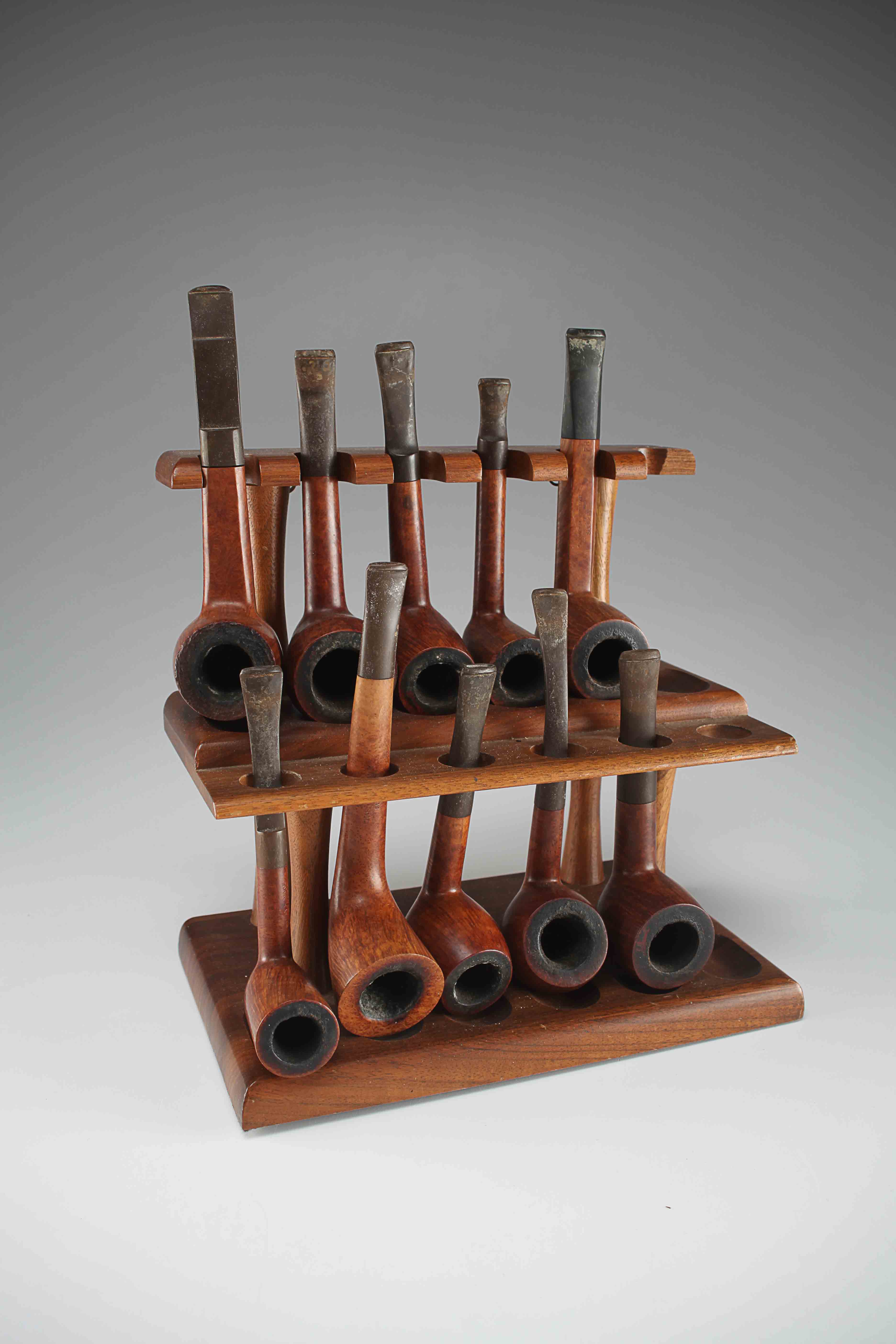 Handmade Genuine Walnut Vintage Pipe Holder and Pipes
