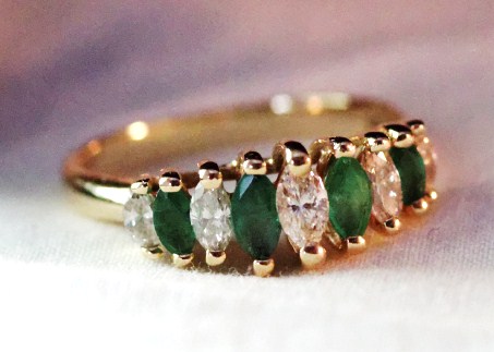Stunning 14K Gold Ring with alternating marquise cut Diamonds and emeralds