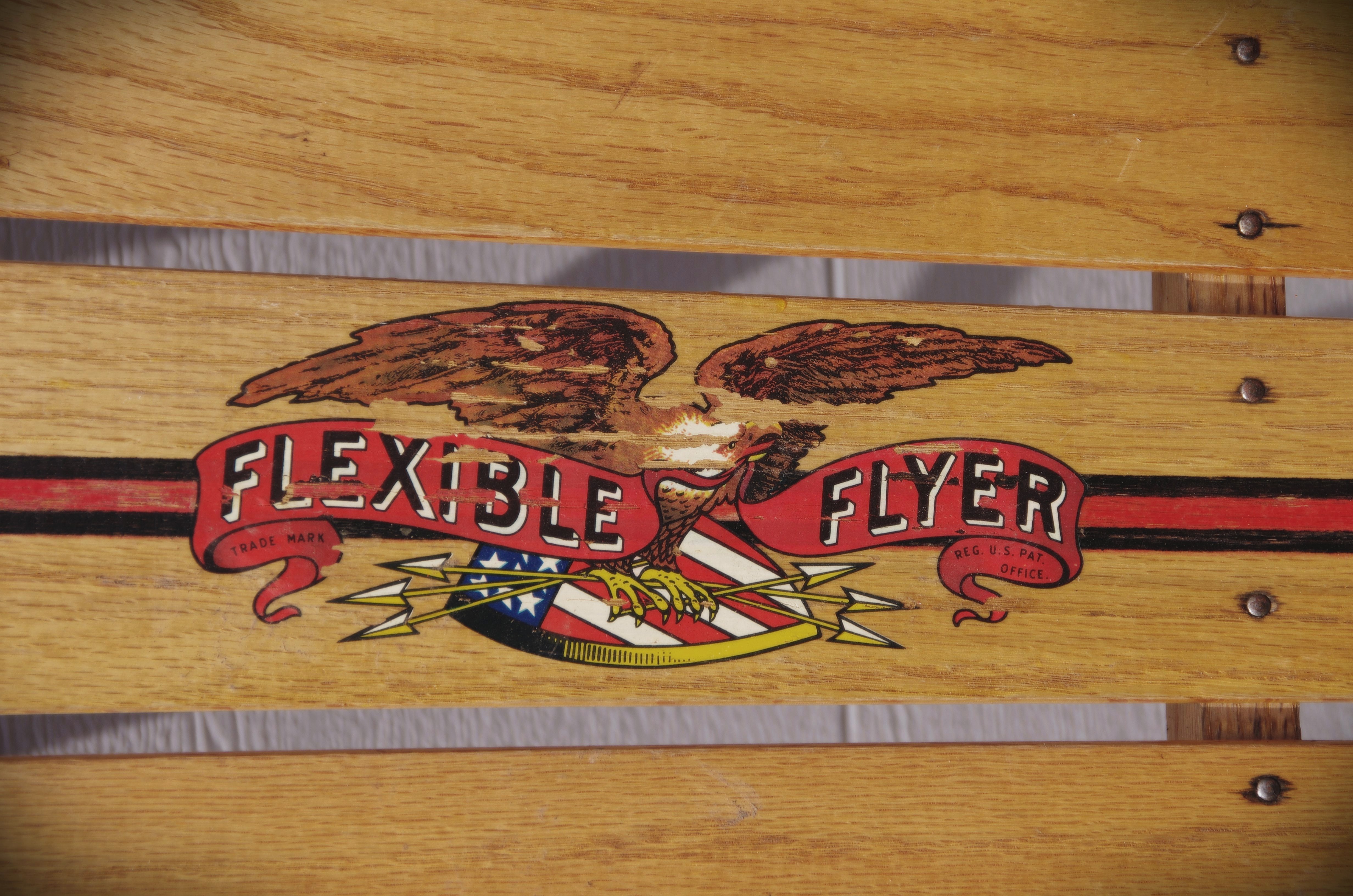Model F060 Vintage Flexible Flyer Sled