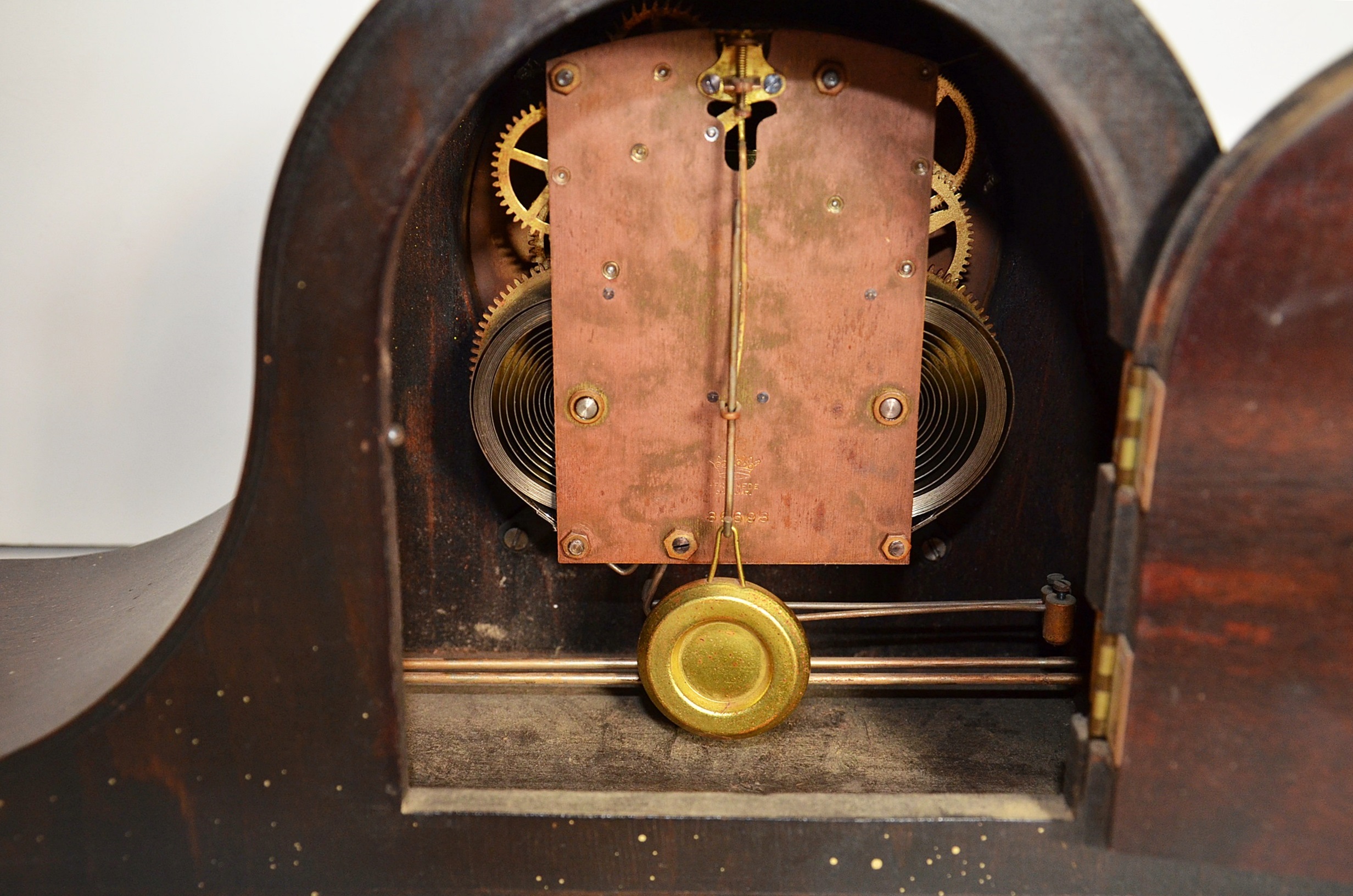 1915 Herschede Grand Prize mantel clock.