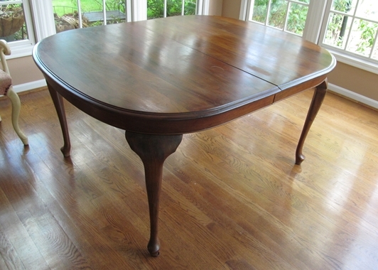 Antique Queen Anne Oval Dining Table