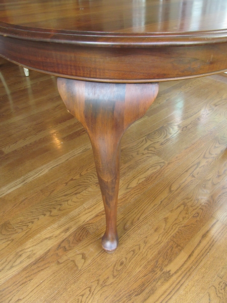 Antique Queen Anne Oval Dining Table