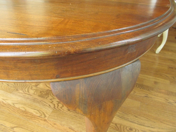 Antique Queen Anne Oval Dining Table