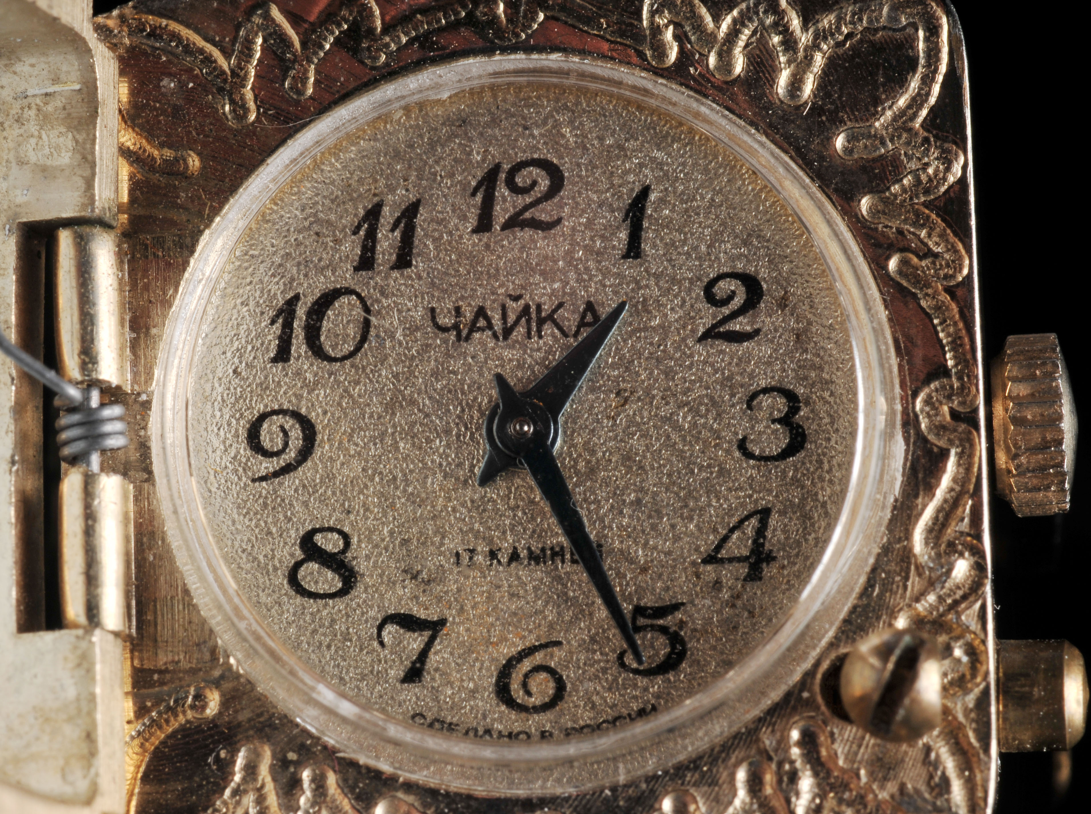  Russian Yanka Ladies 17 Jewel watch with hand decorated porcelain cabachons 