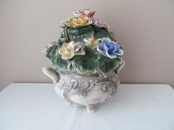 Italian Capodimonte Porcelain Rose Centerpiece