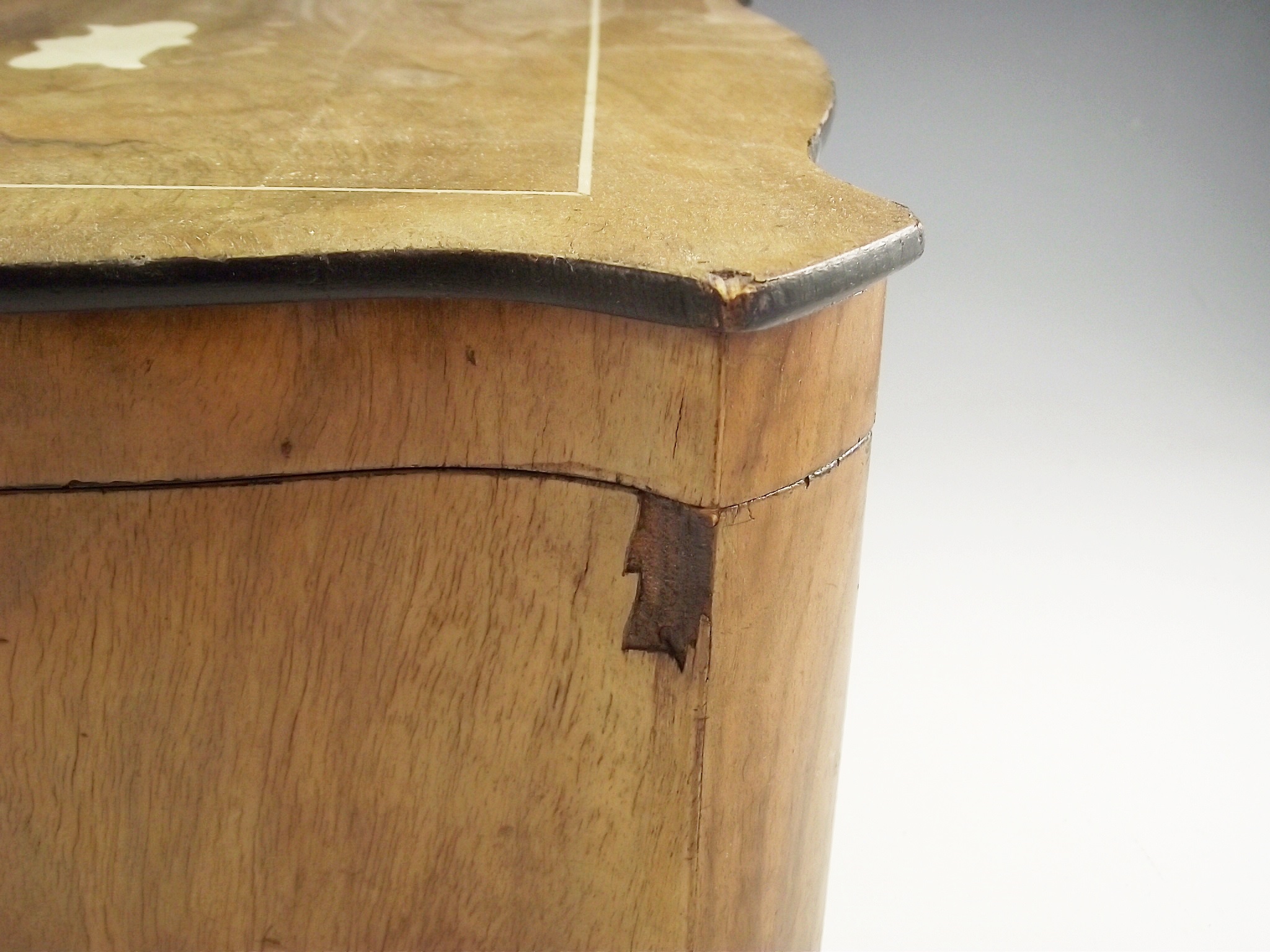 Late 1800s Victorian Polyphon music box.