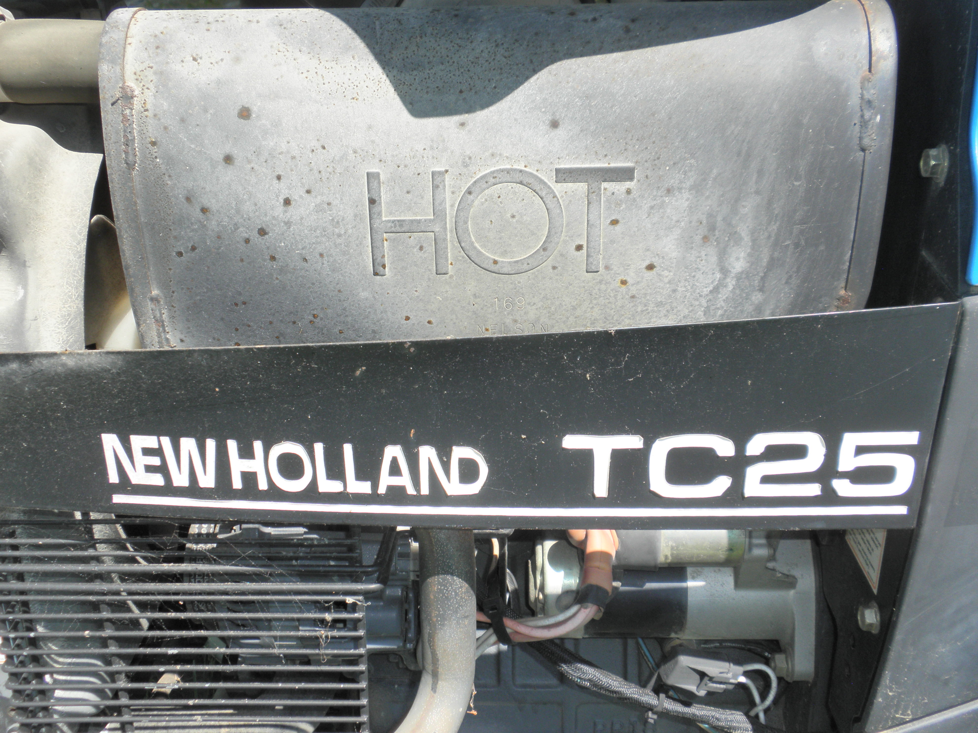 New Holland TC 25 Tractor