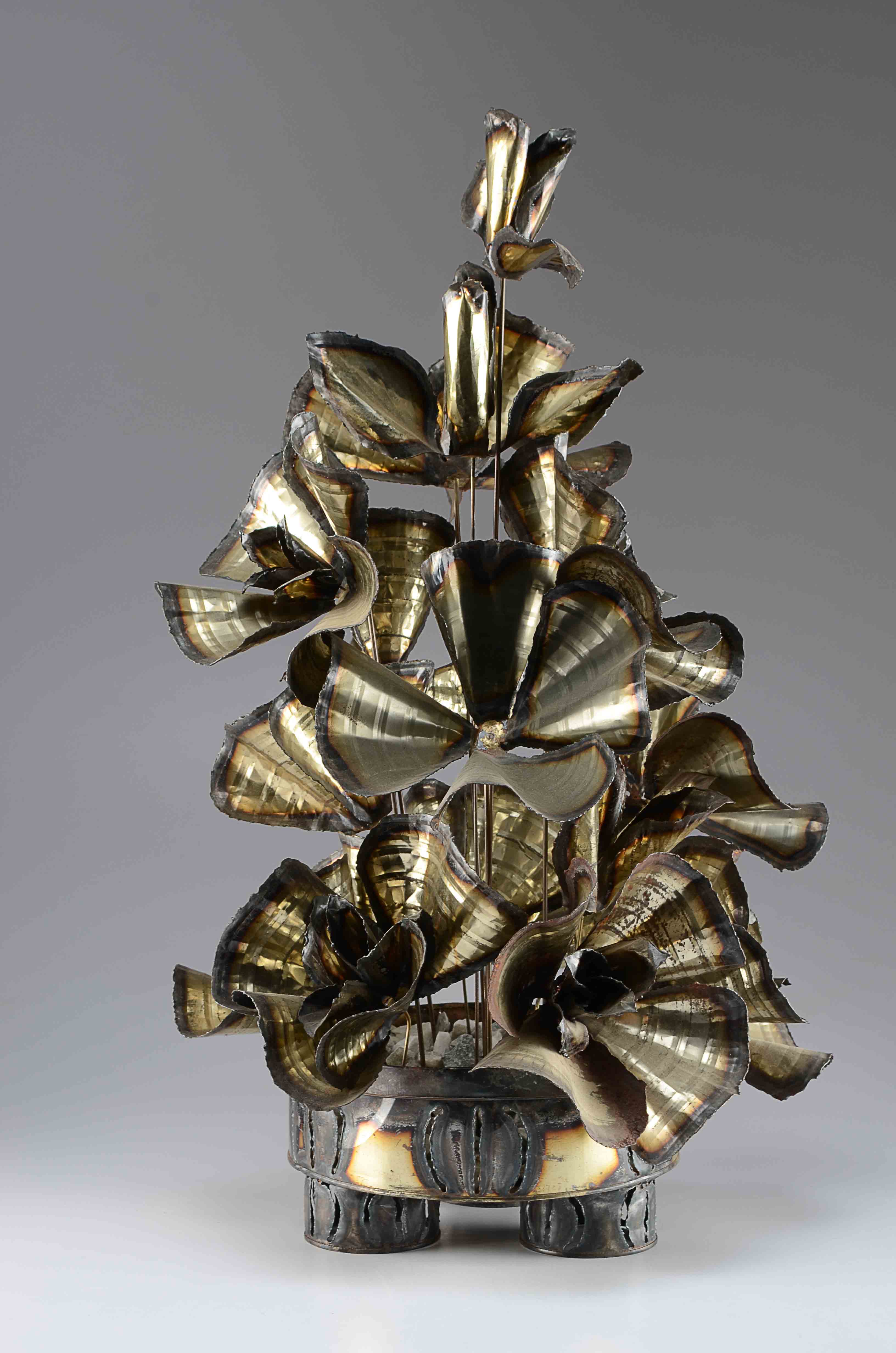 Interesting Metal Sculpture 