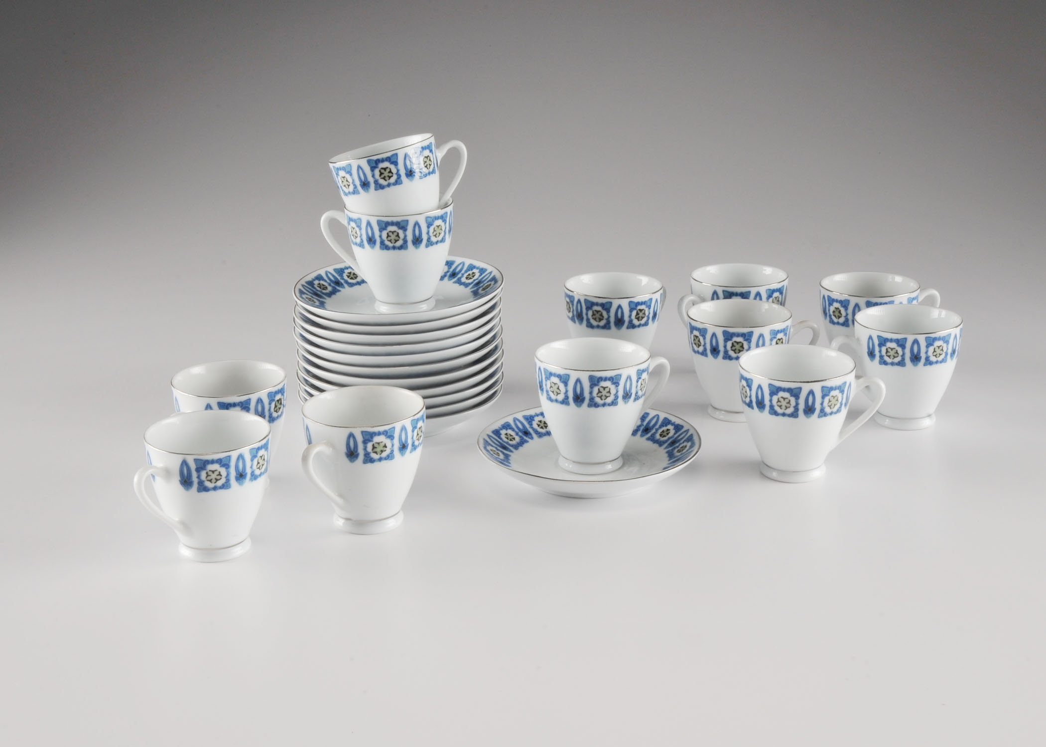 12 Demitasse Tea Cups