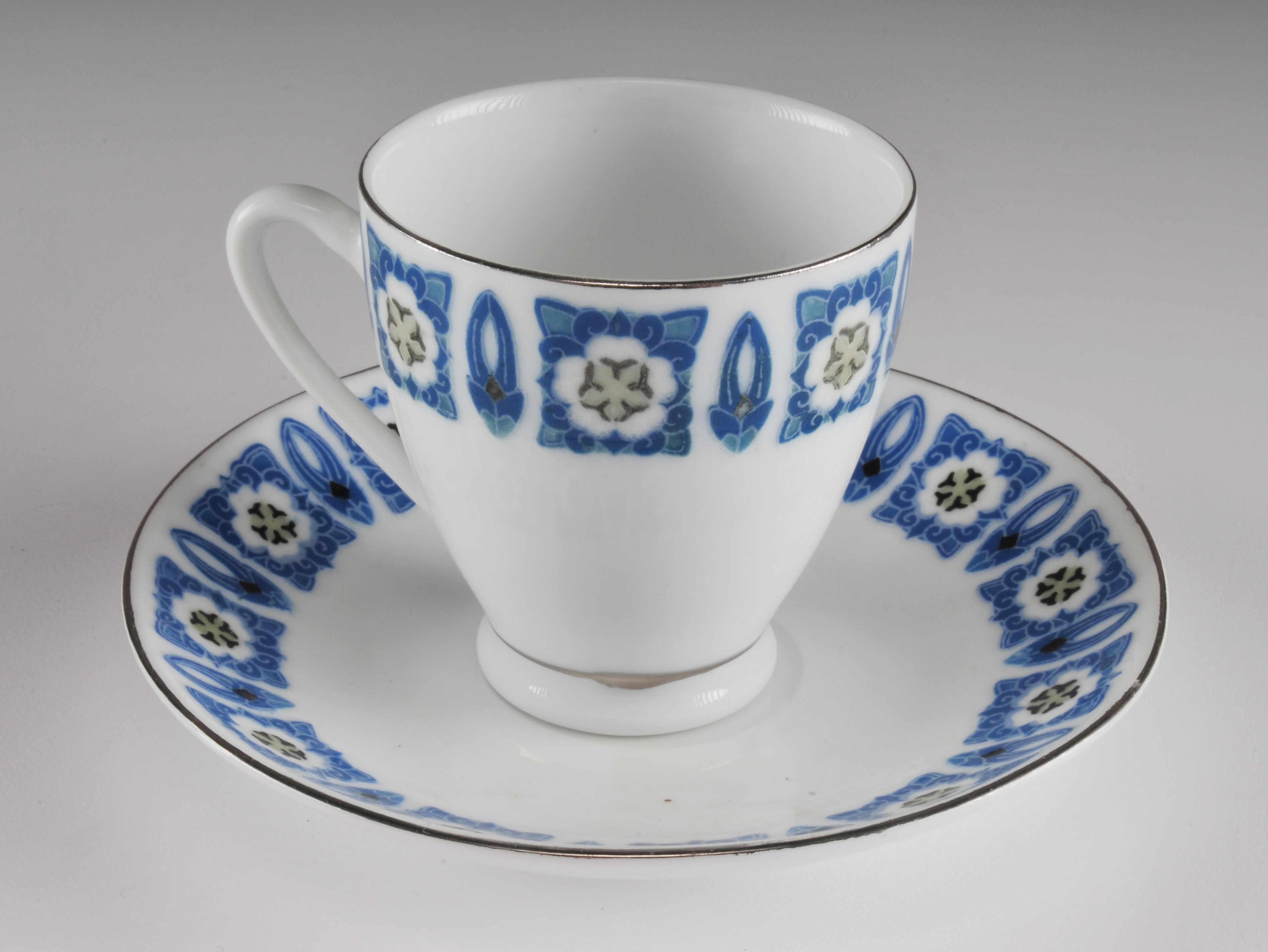 12 Demitasse Tea Cups