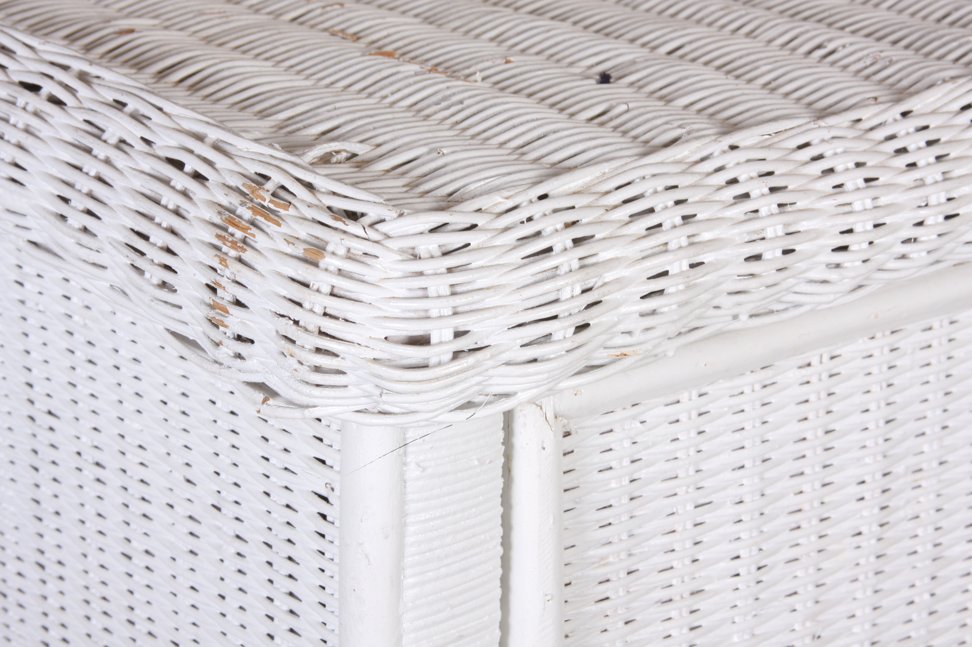 White Wicker Bachelor's Chest