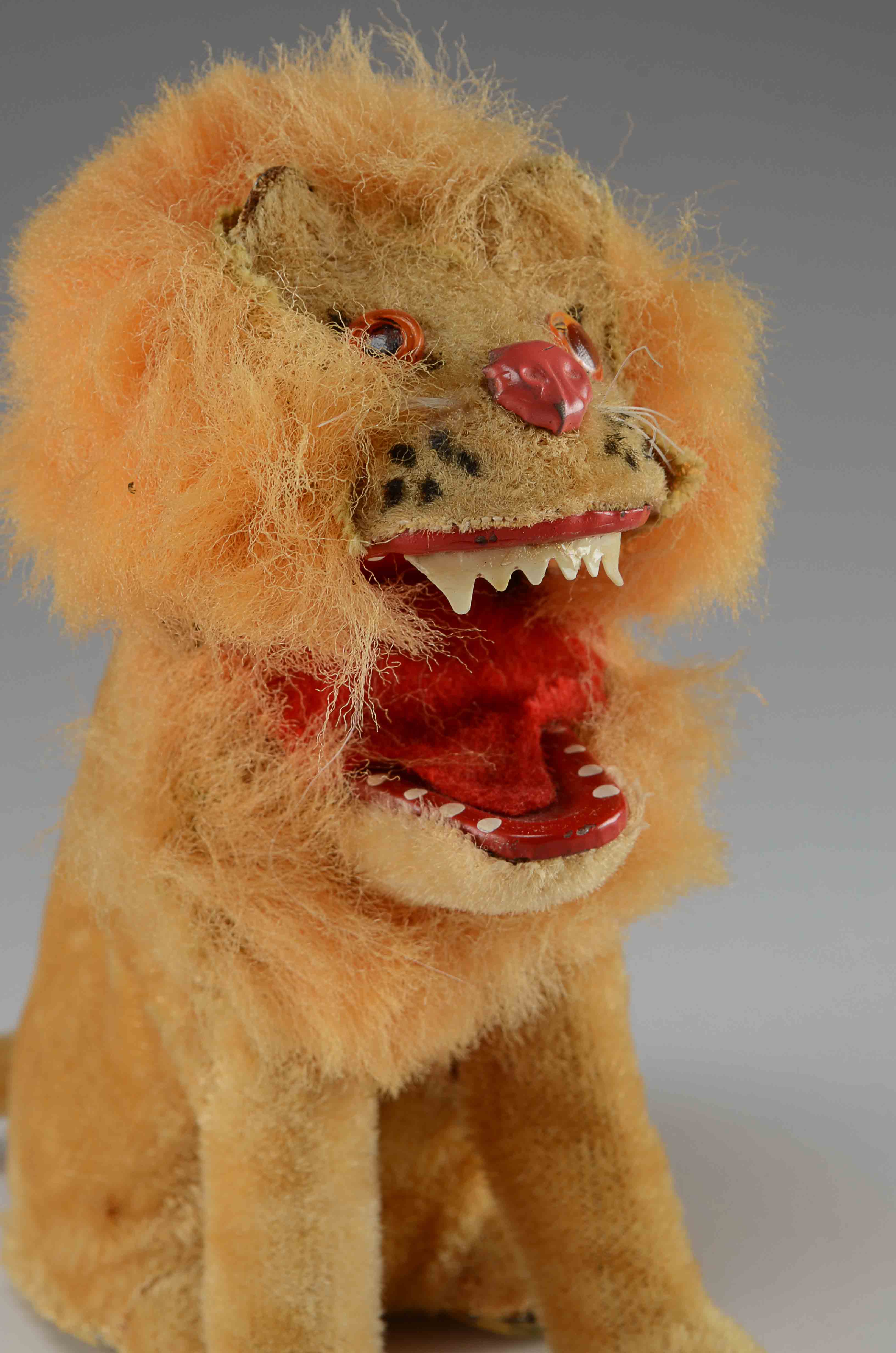 Mechnical Toy Lion, Circa 1950's