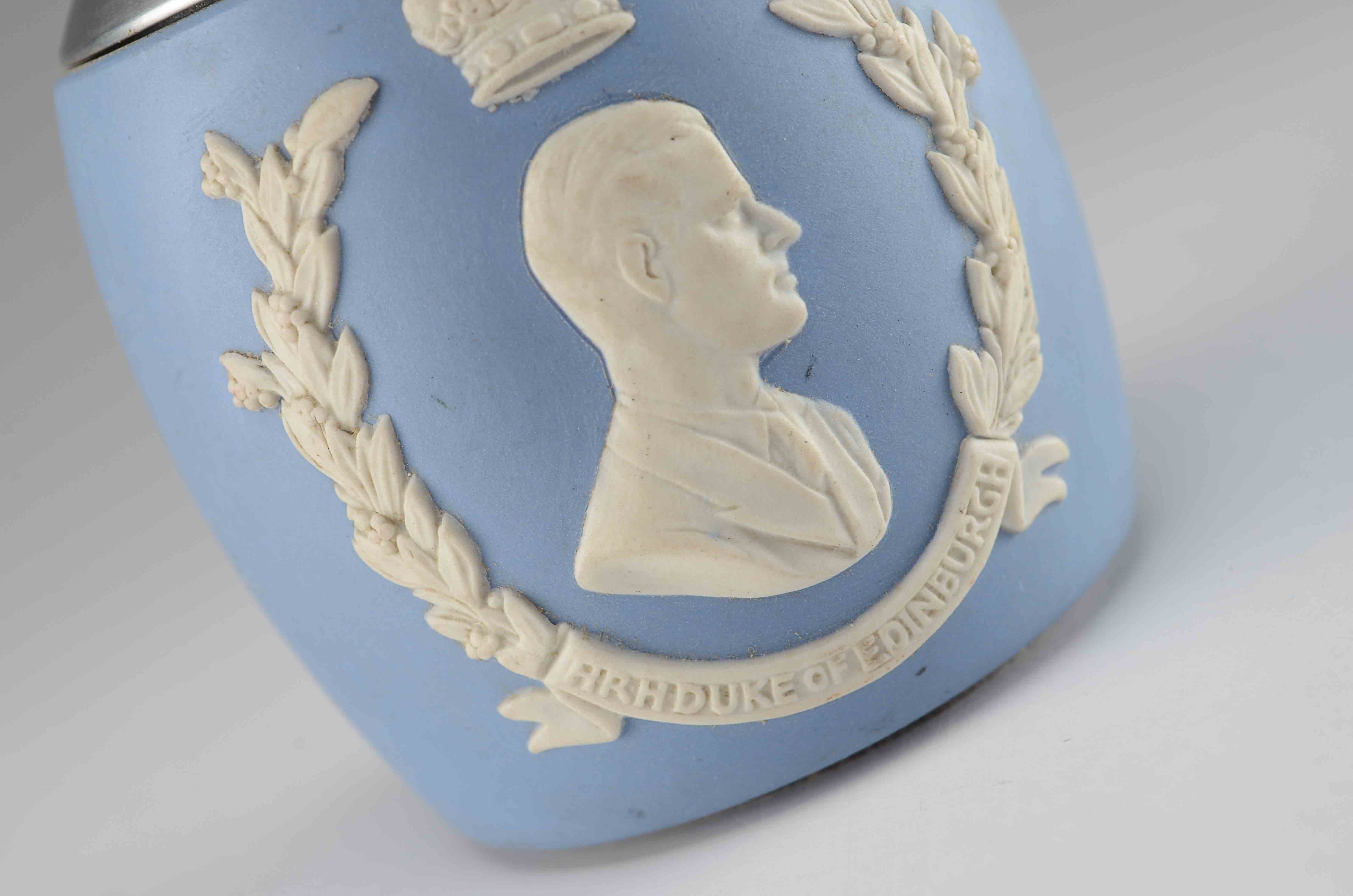 Wedgewood Coronation 1953 Lighter