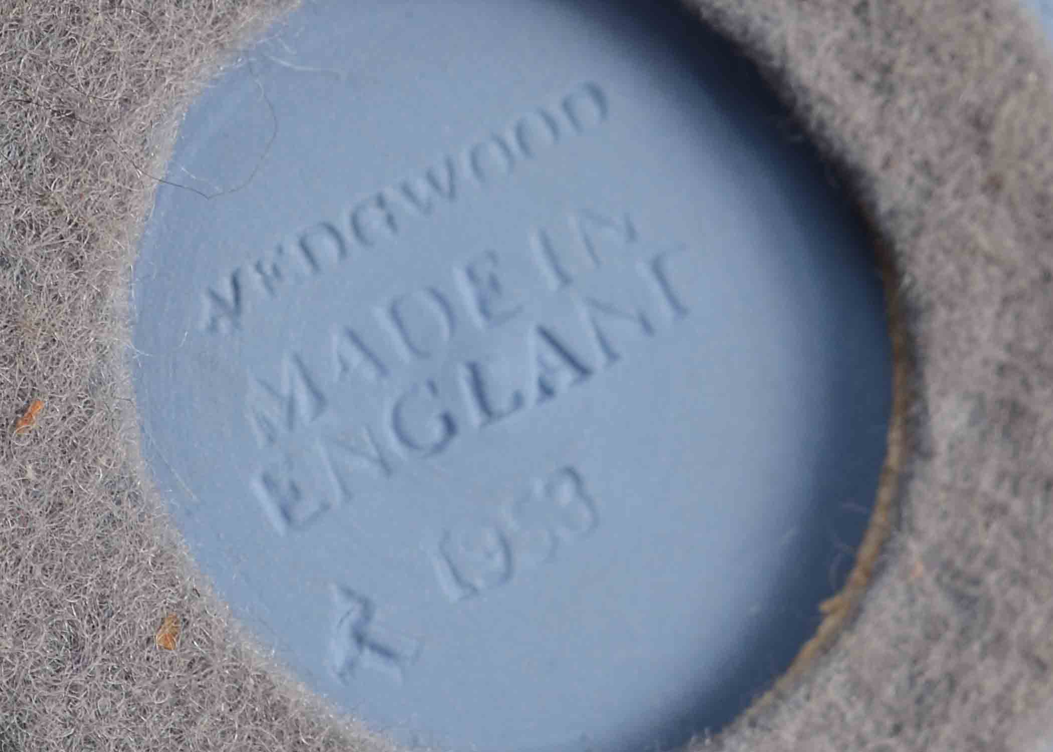 Wedgewood Coronation 1953 Lighter