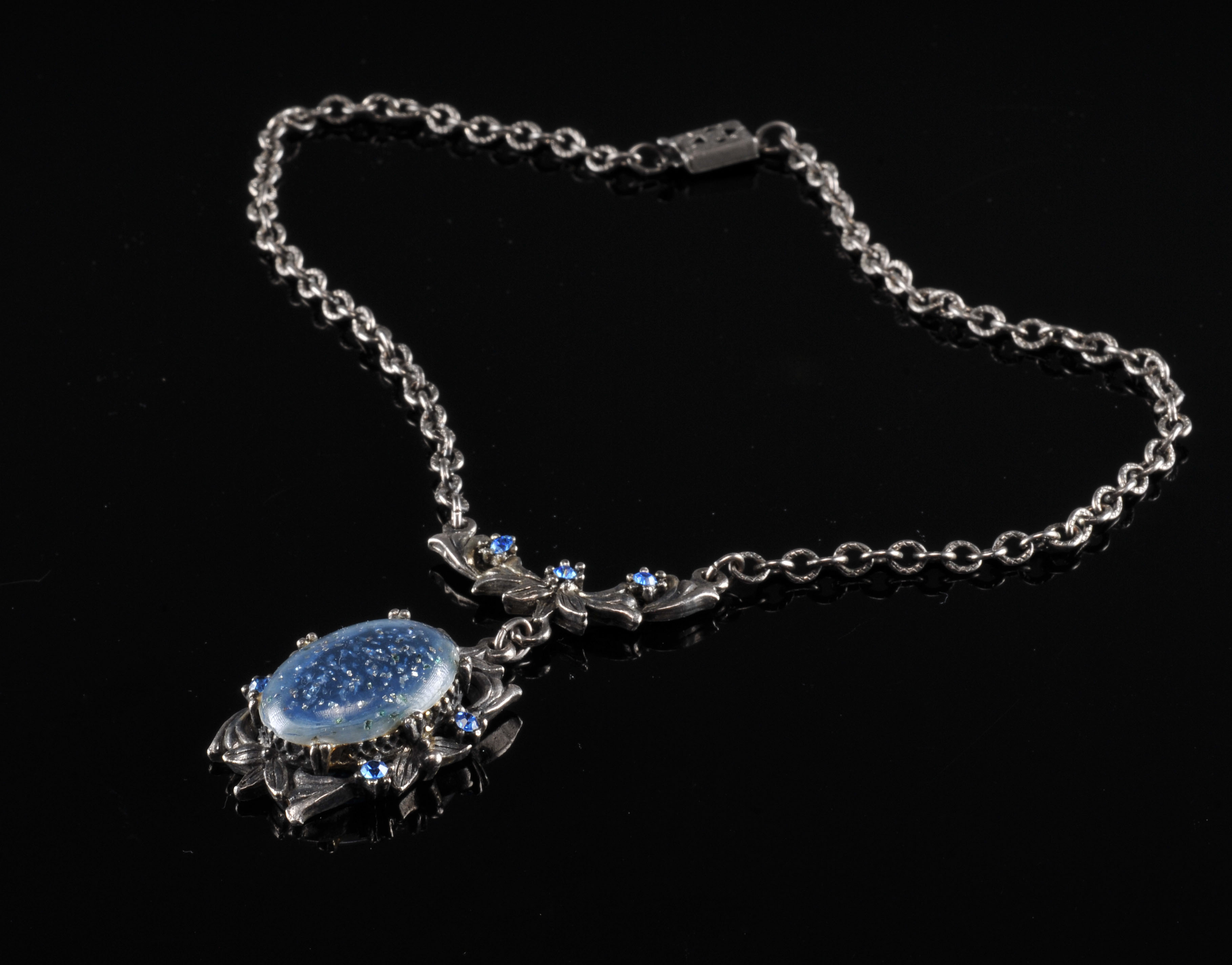 Grand Parure set including a necklace, earrings, and bracelet