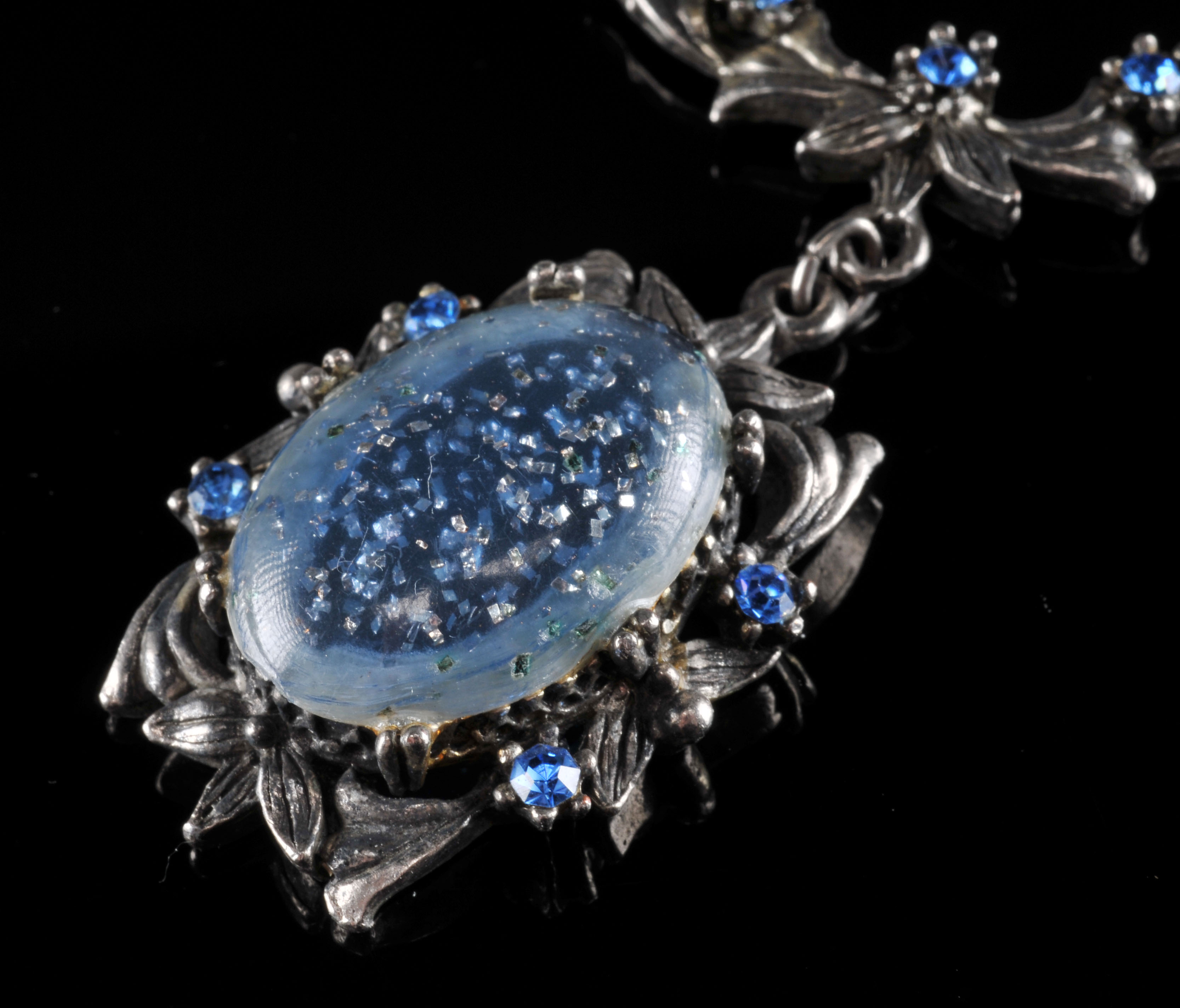 Grand Parure set including a necklace, earrings, and bracelet