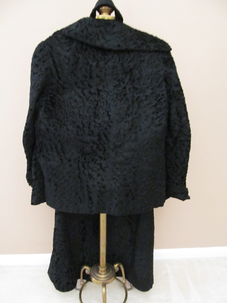 Collection of Ladies Leather pants & Matching Jacket/Skirt