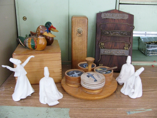 Decorative Accessories