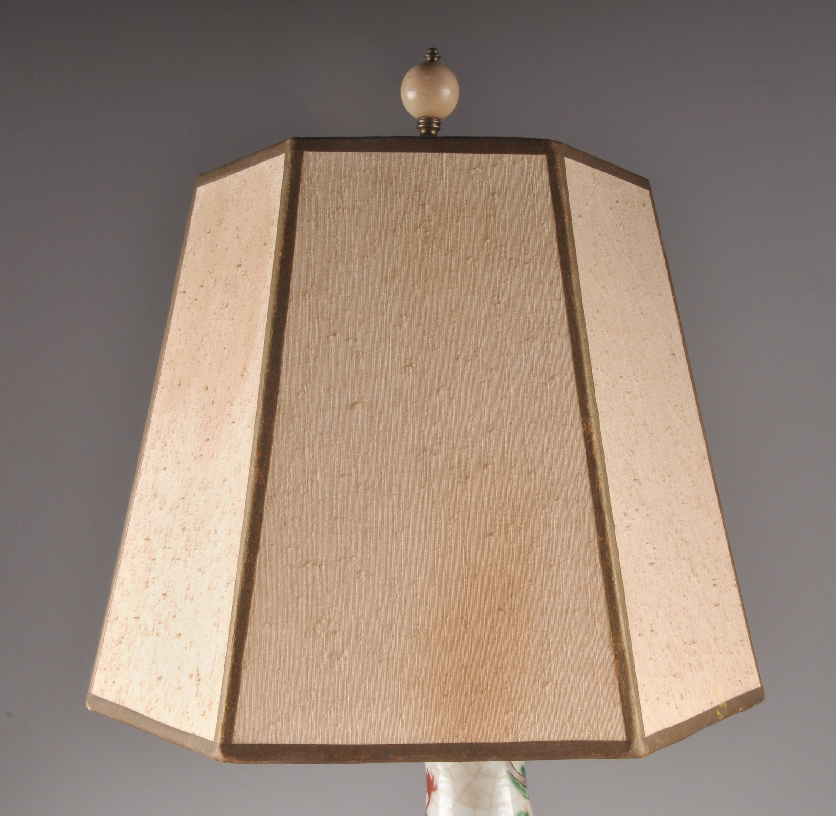 Asian Vase Lamp w/ Shade