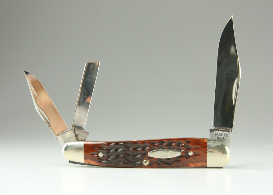 1973 Case XX model 6380 three blade whittler pocket knife with jigged bone handle