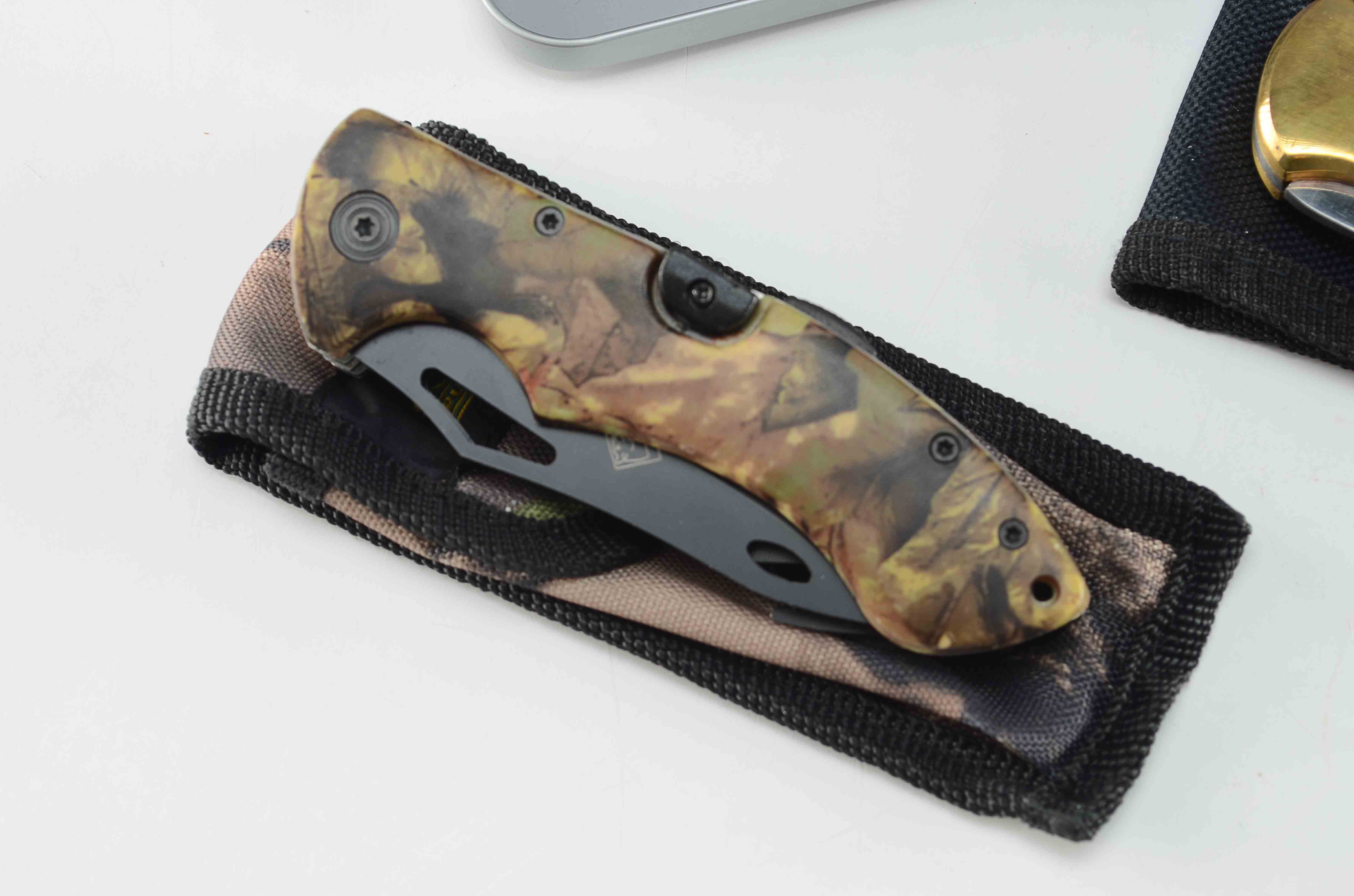 Assorted Pocket Knives