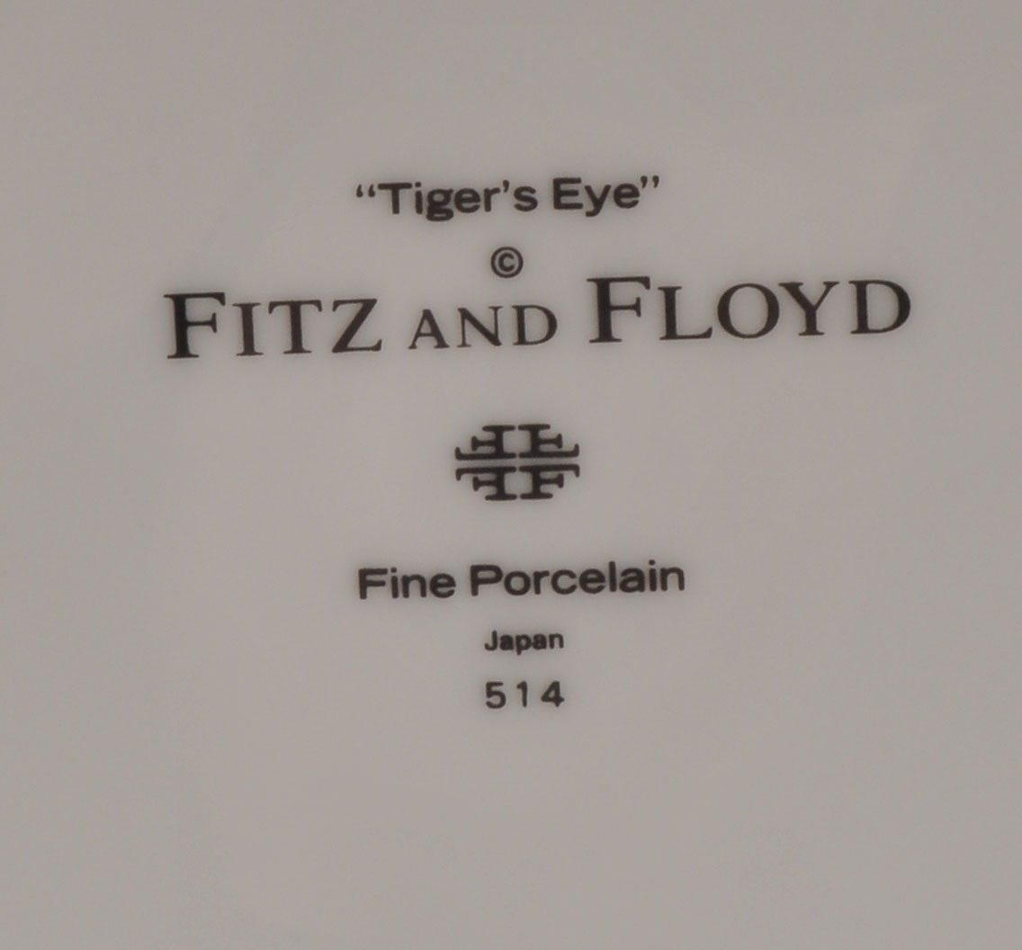 8 Sango Dinner Plates