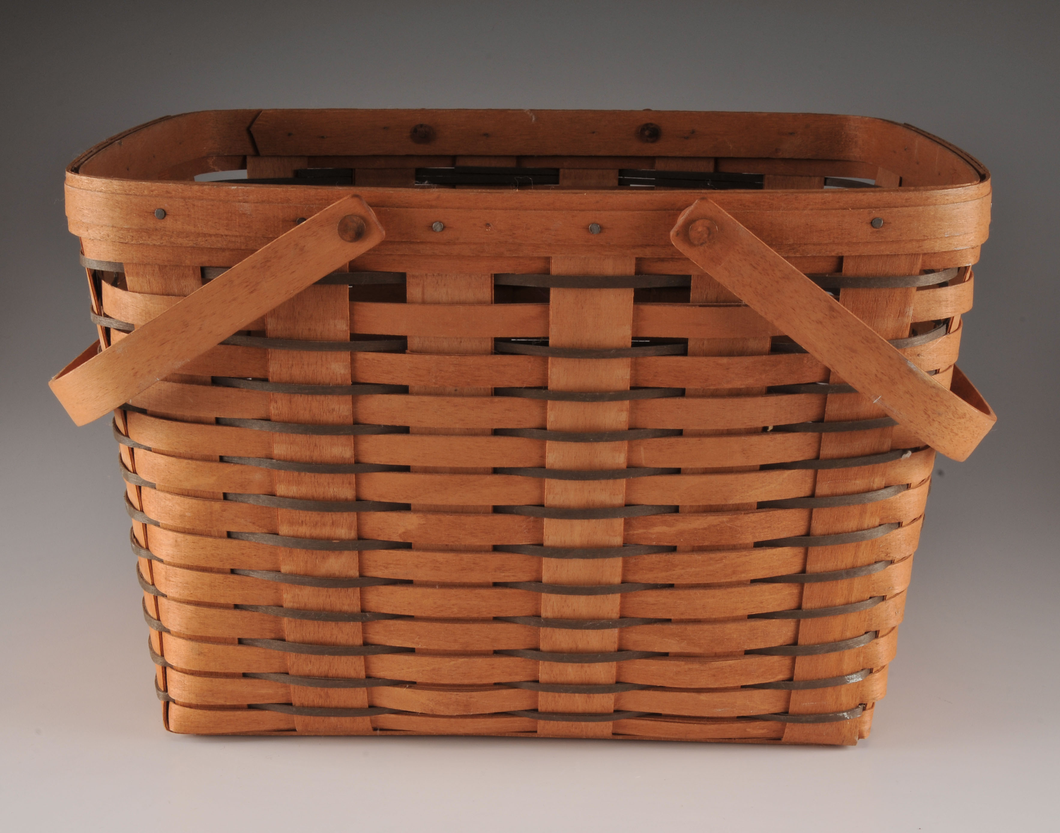 Longaberger Two Tone Picnic Basket with Riser
