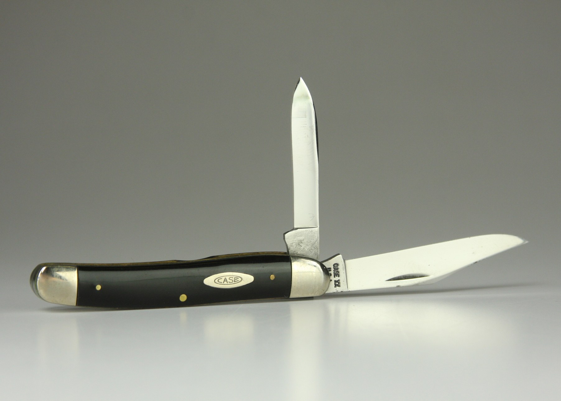 1971 Case XX Model 22087 two blade jack knife pocket knife with black composition handle