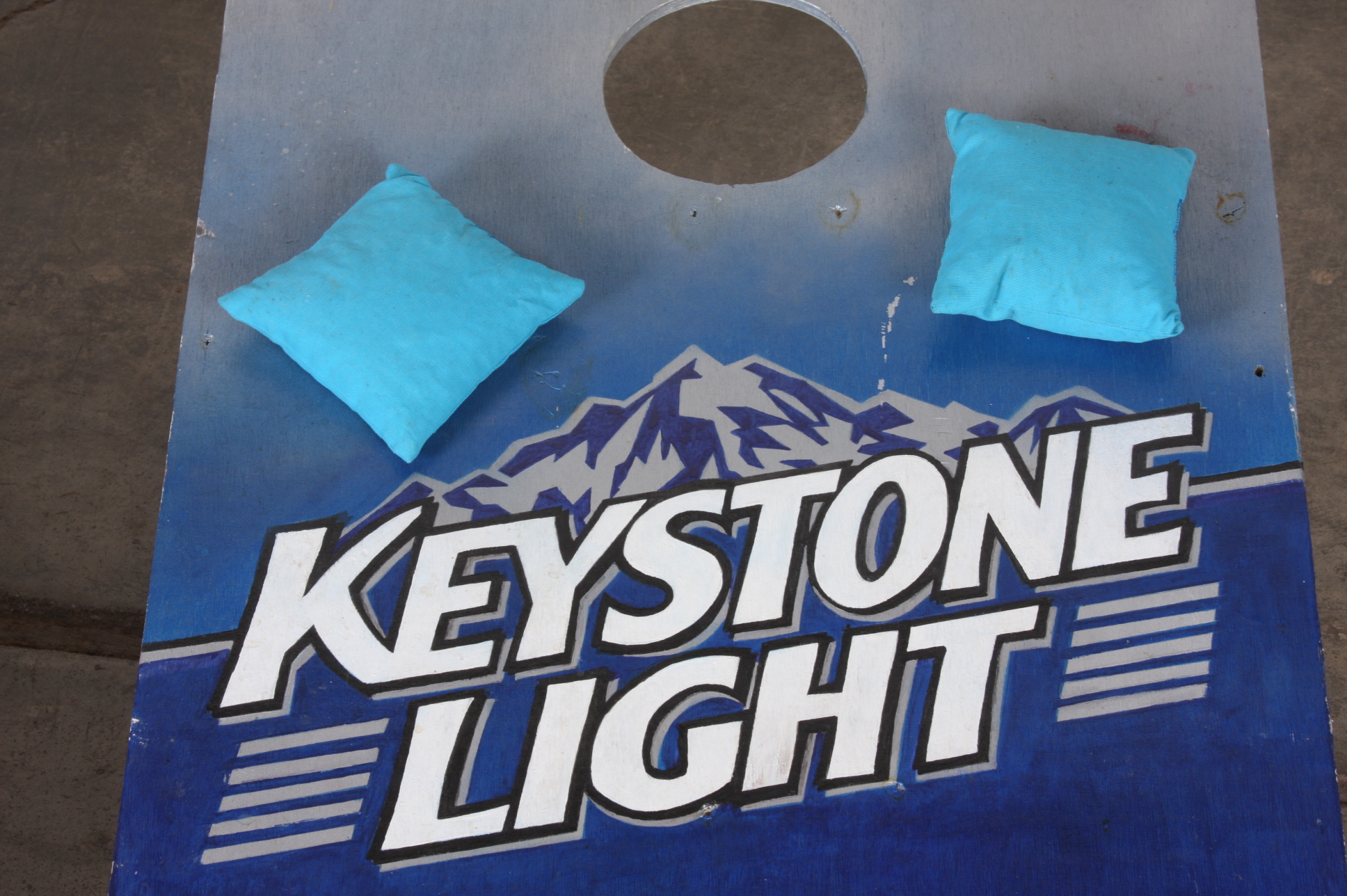 Cornhole Set with 8 Bean Bags