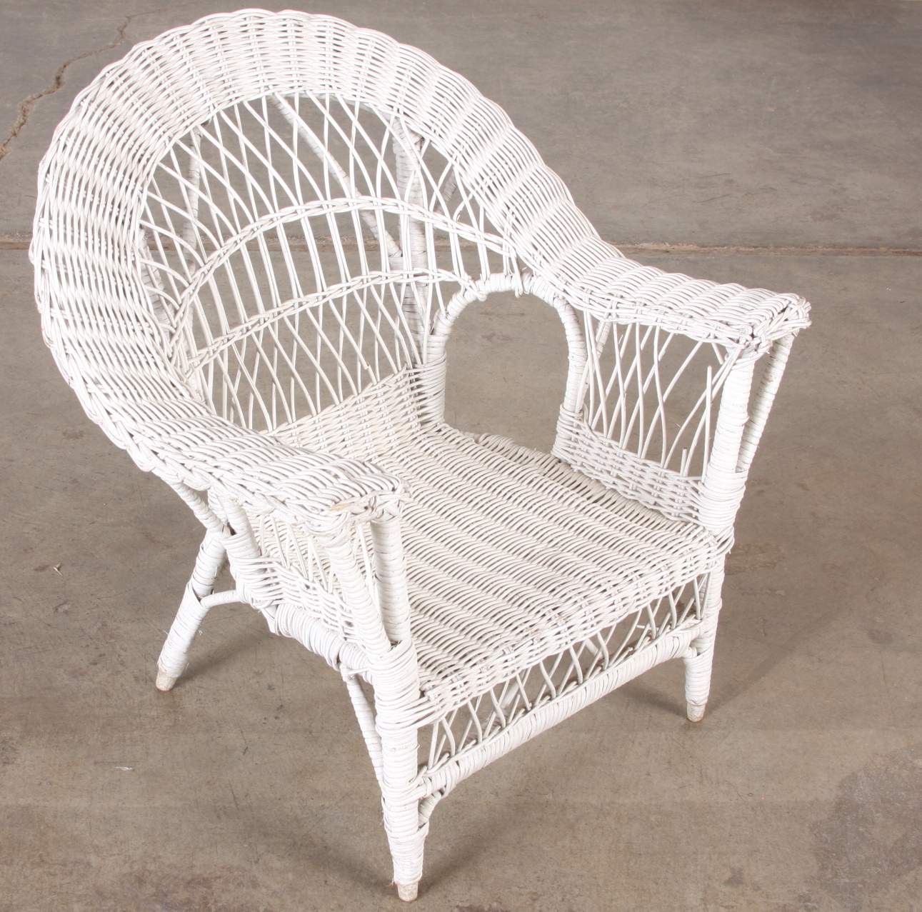 Assorted Furniture Pieces