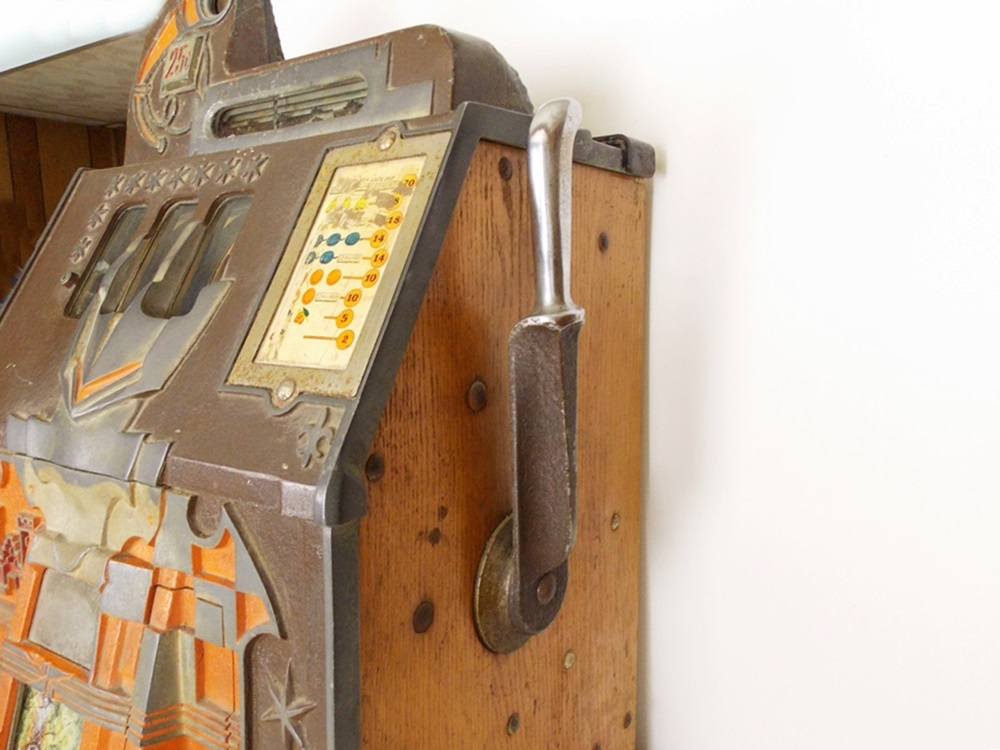 Fabulous and Fun Art Deco Slot Machine 