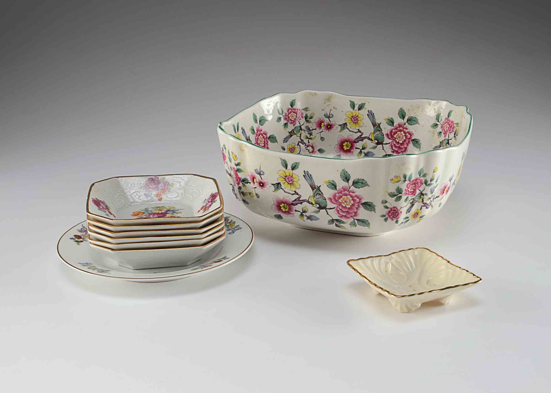 Old Foley Chinese Rose Salad Serving Bowl +