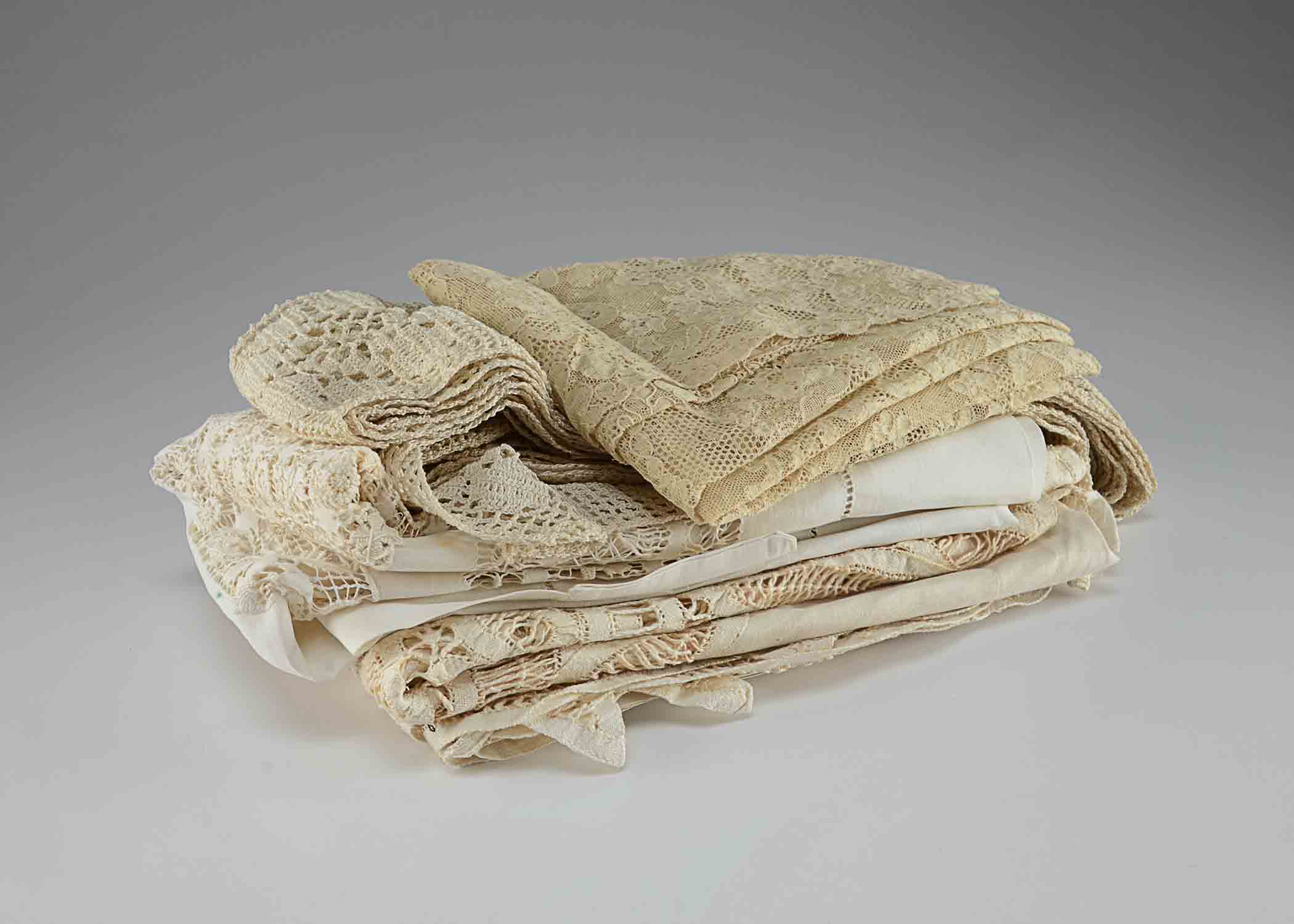 Small Grouping of Vintage Linens