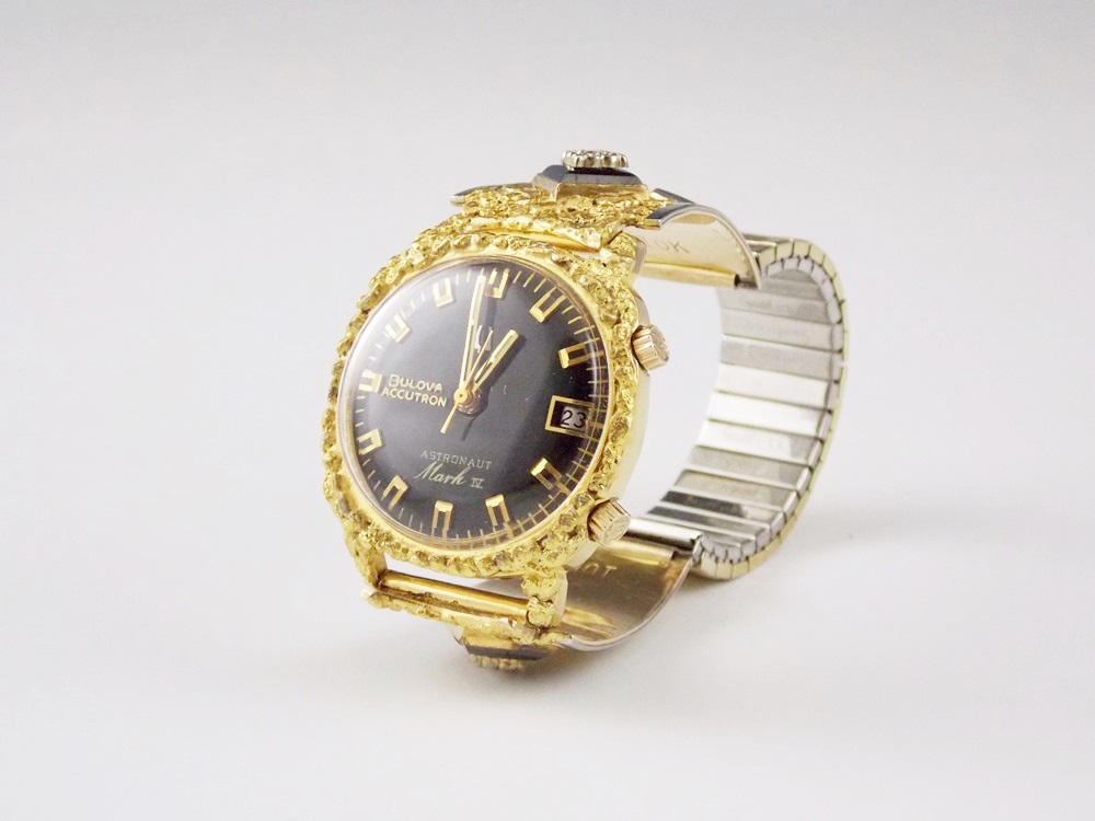 One Of A Kind Gents Gold Nugget Watch