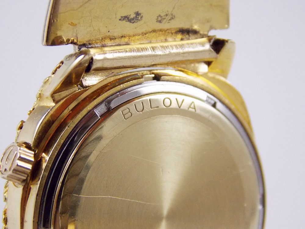 One Of A Kind Gents Gold Nugget Watch