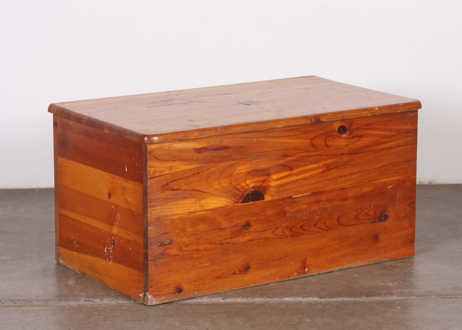 Knotty Pine Blanket Chest