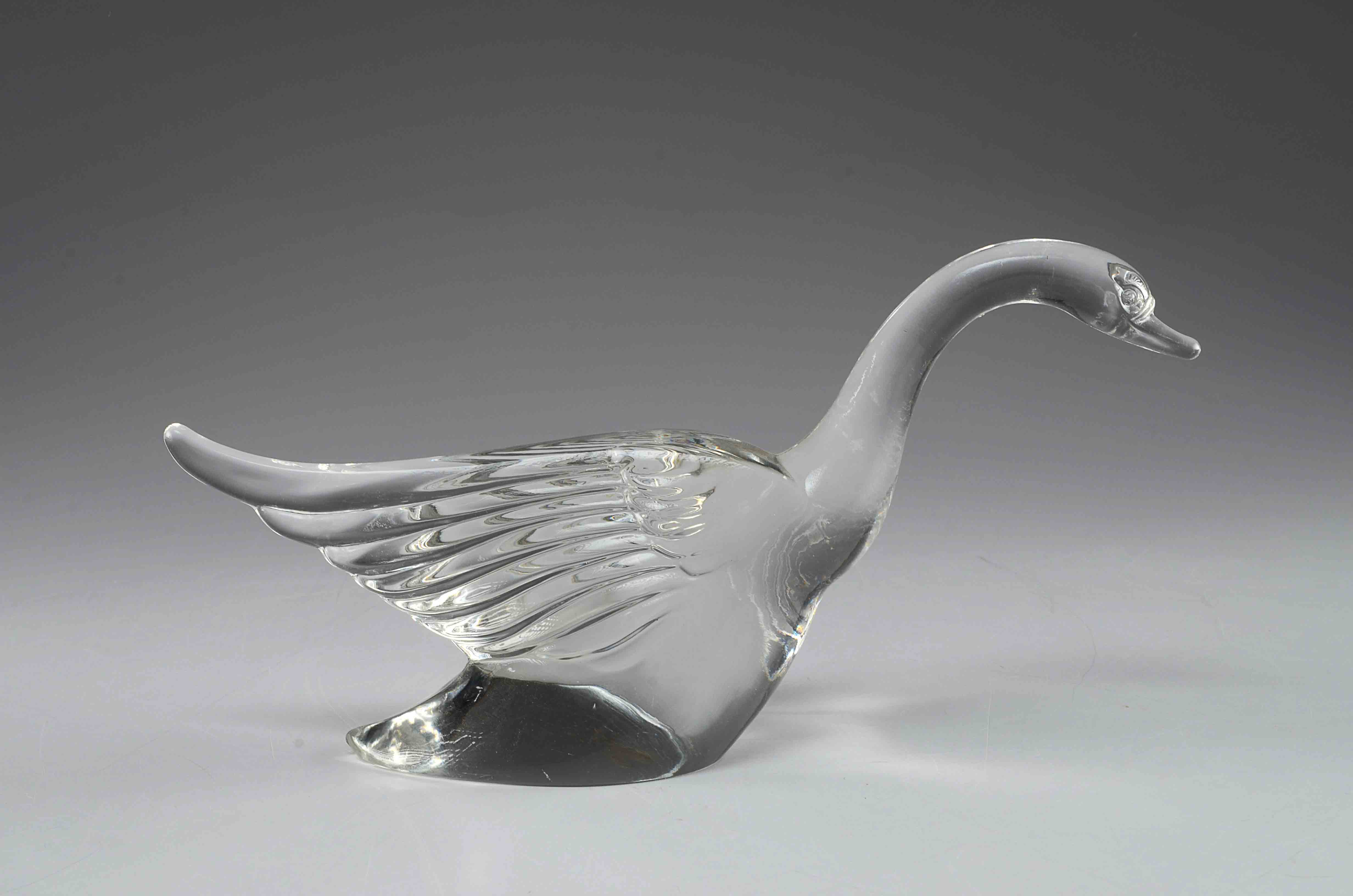 C. 1942 Pair of Heisey Crystal Figural Swans