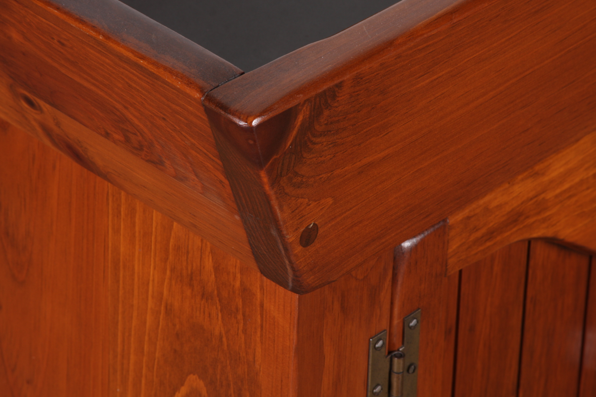 Contemporary Pine Dry Sink