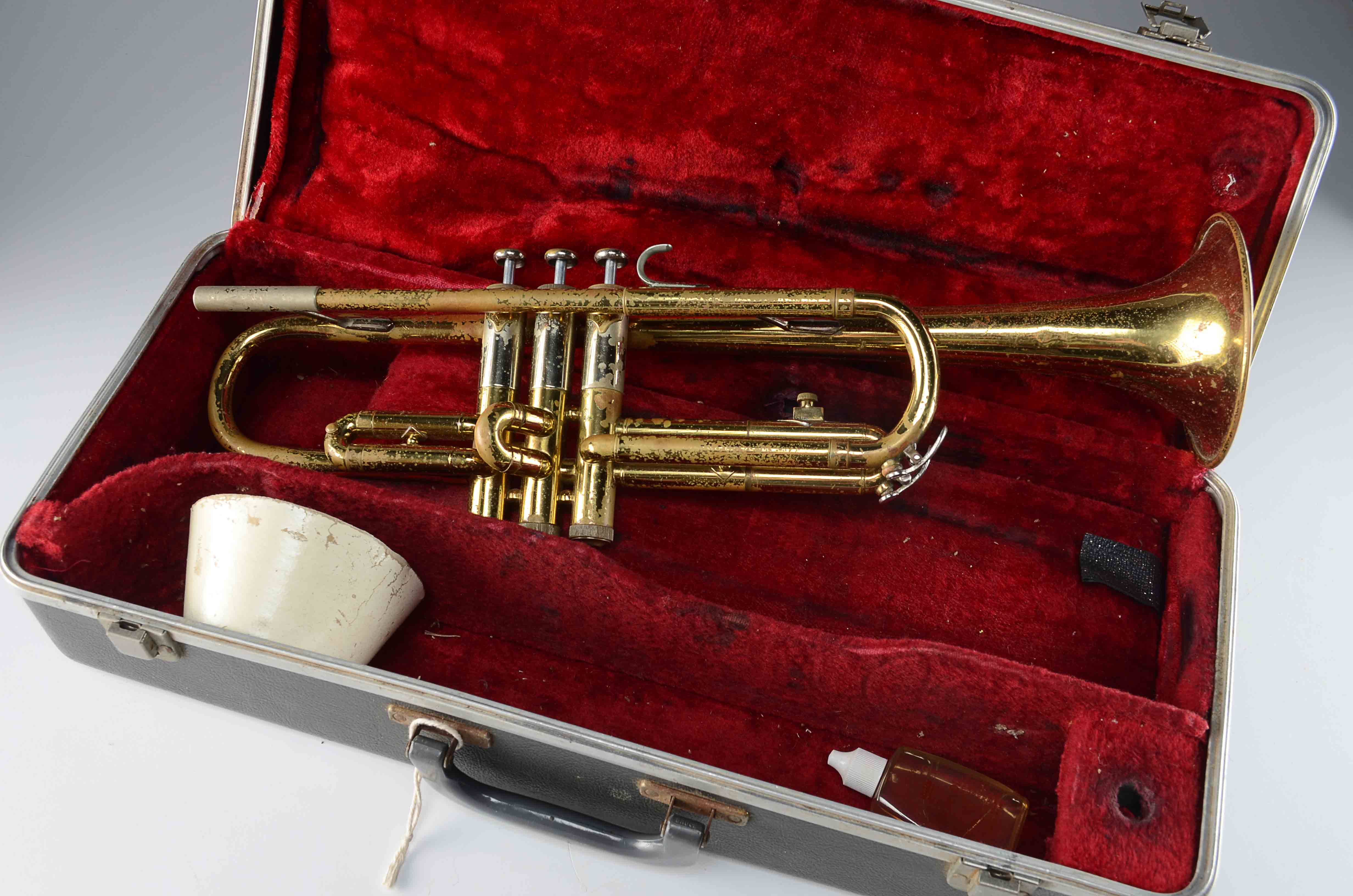 Vintage Bundy Gold Tone Trumpet
