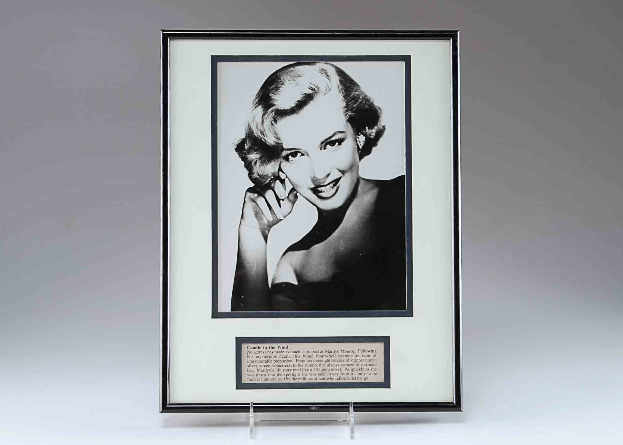 Framed Photo of Youn Marilyn