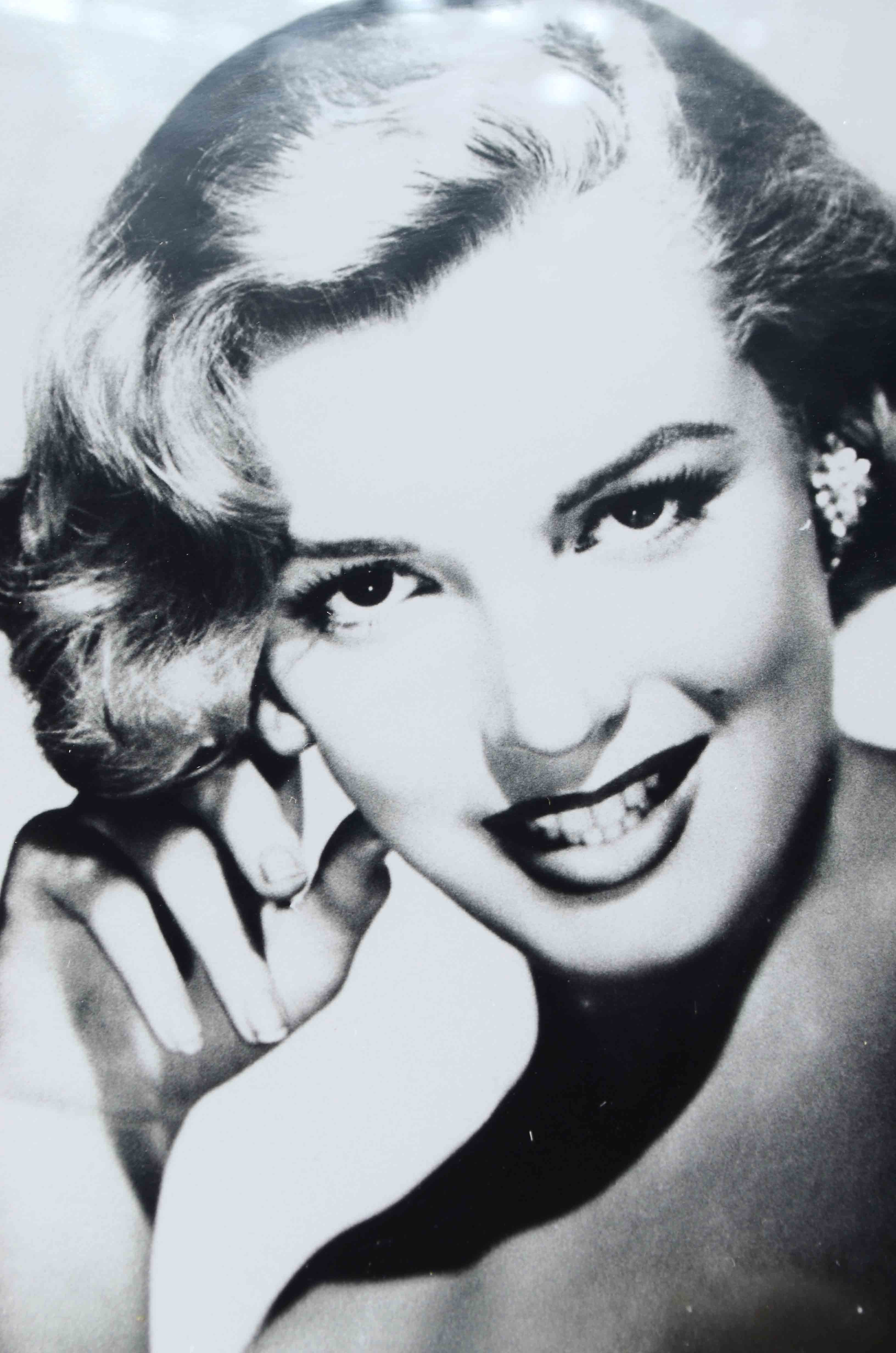 Framed Photo of Youn Marilyn