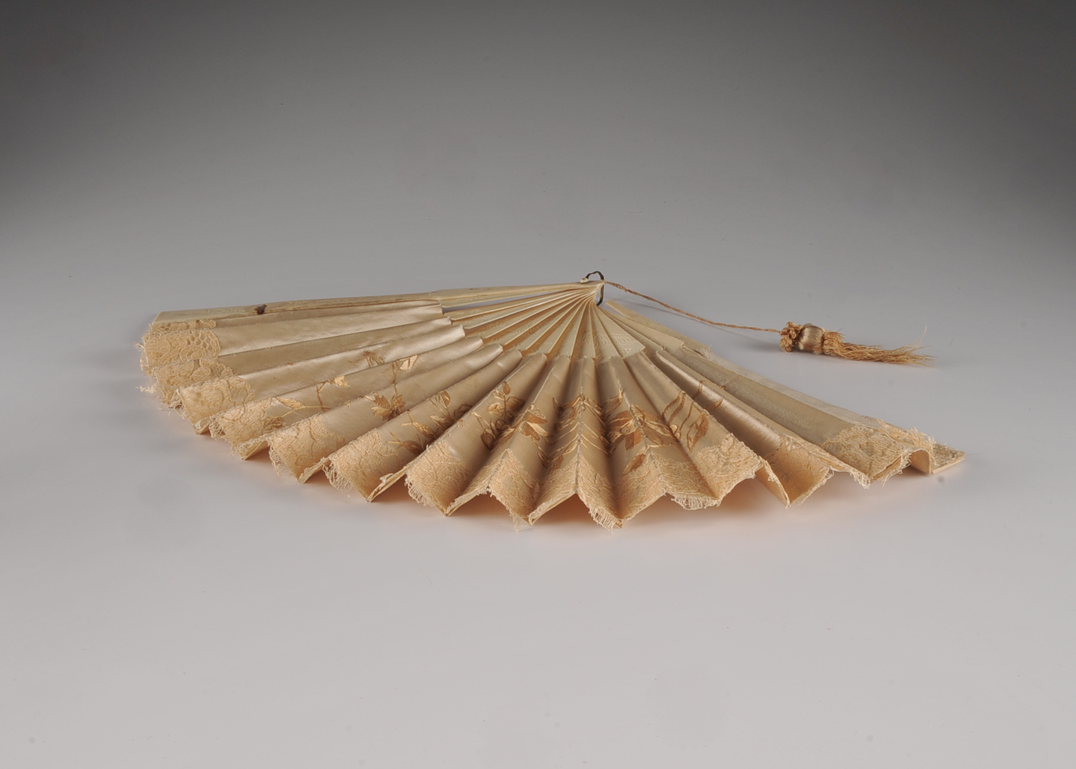 Victorian Celluloid Ladies Fan