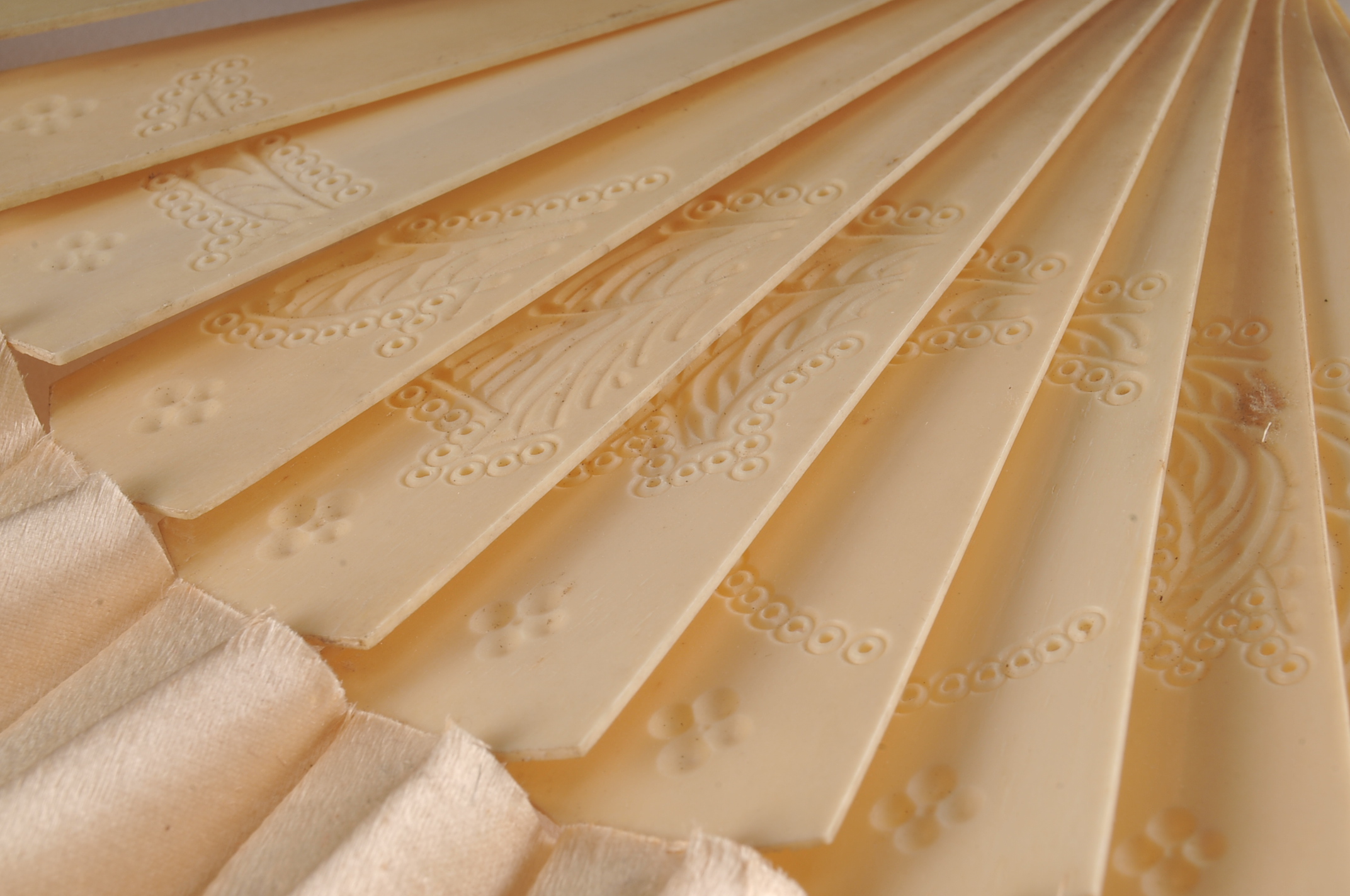 Victorian Celluloid Ladies Fan