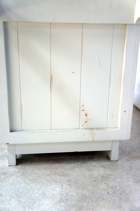 White Wood Rolling Toy Chest