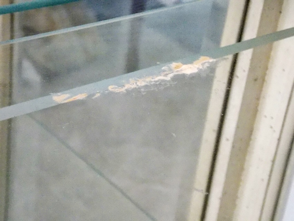 Vintage French Provincial Style Curio Cabinet