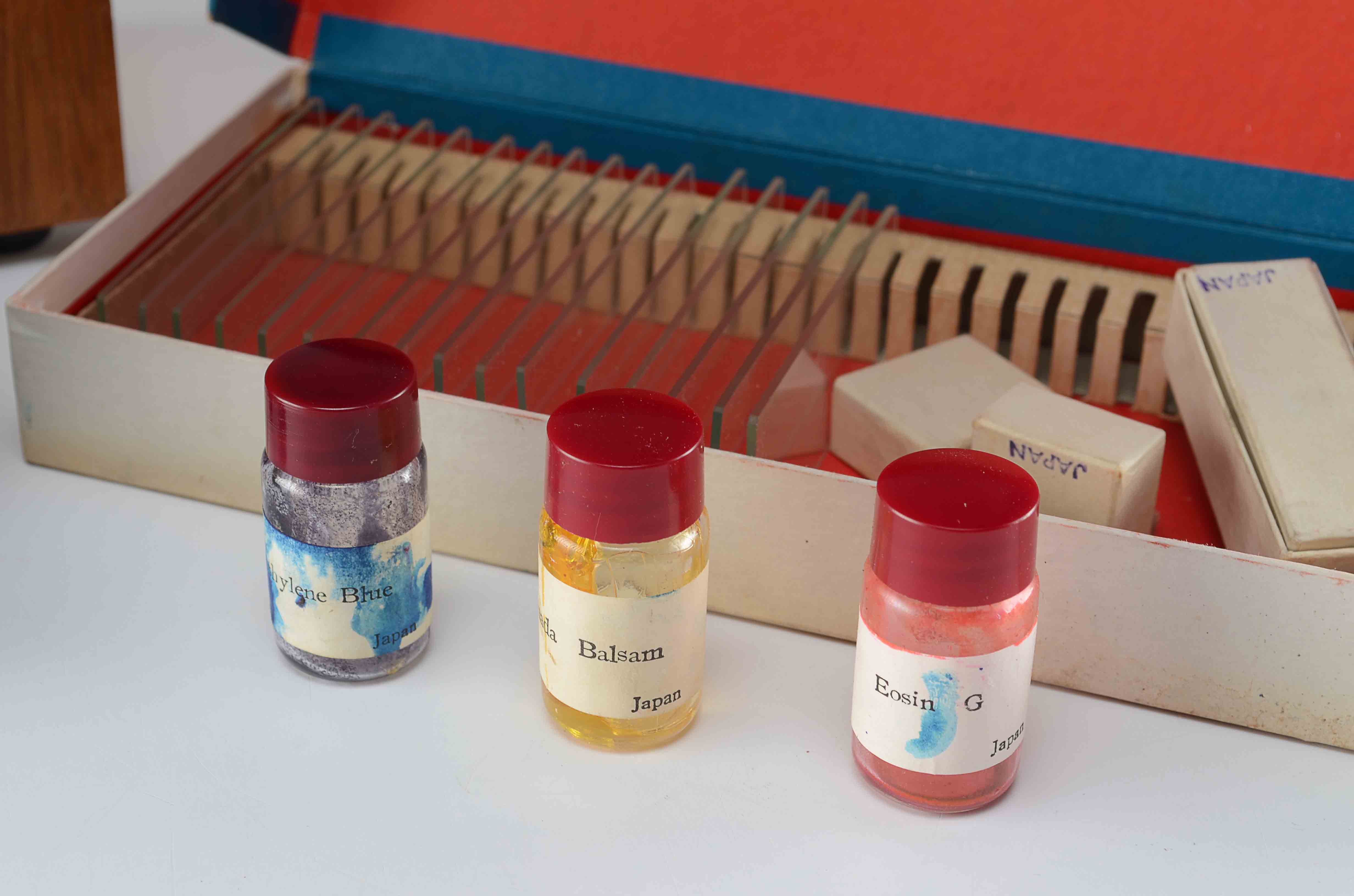 A Vintage Tasco 50x-750x Zoom Microscope 