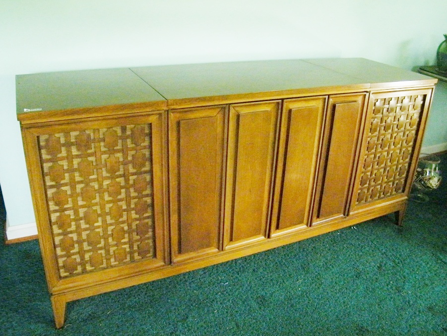 Mid Century Modern 'The Fisher' Stereo/Turntable  Cabinet