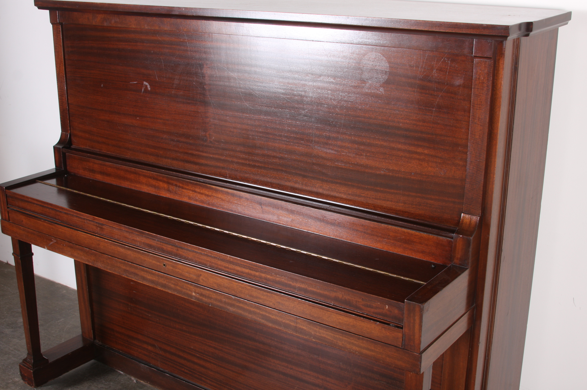 Story and Clark Piano